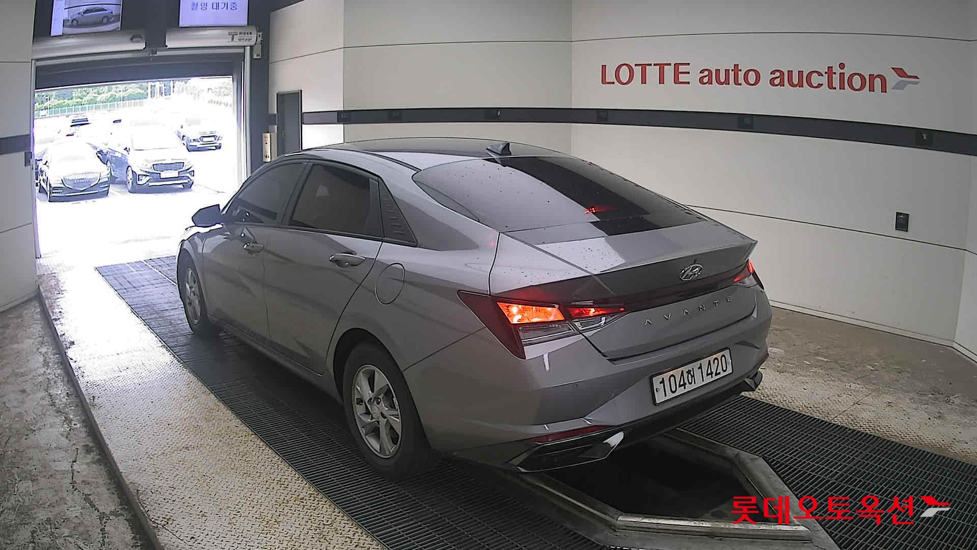 2021 - hyundai avante
