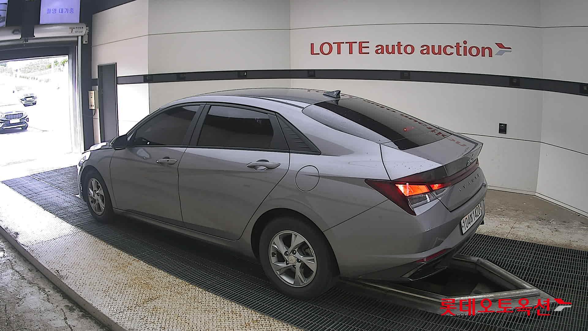 2021 - hyundai avante