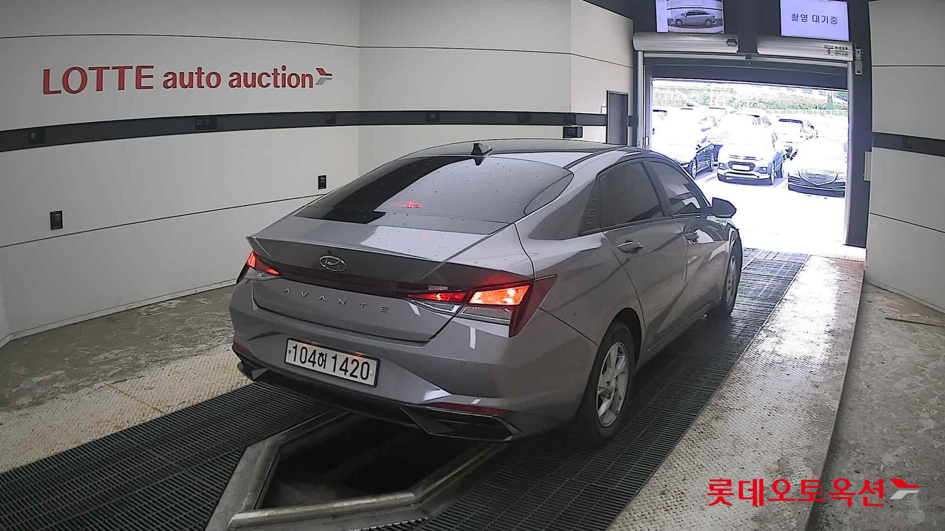 2021 - hyundai avante