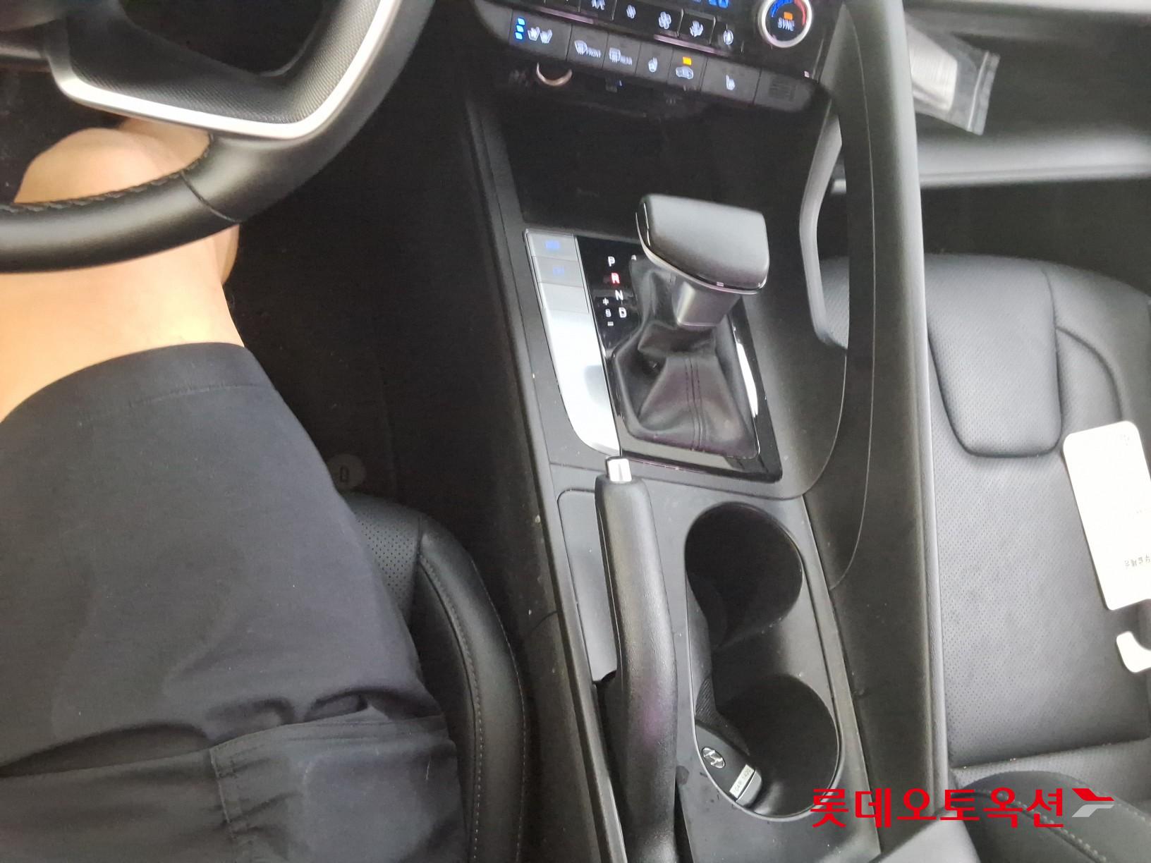 2021 - hyundai avante