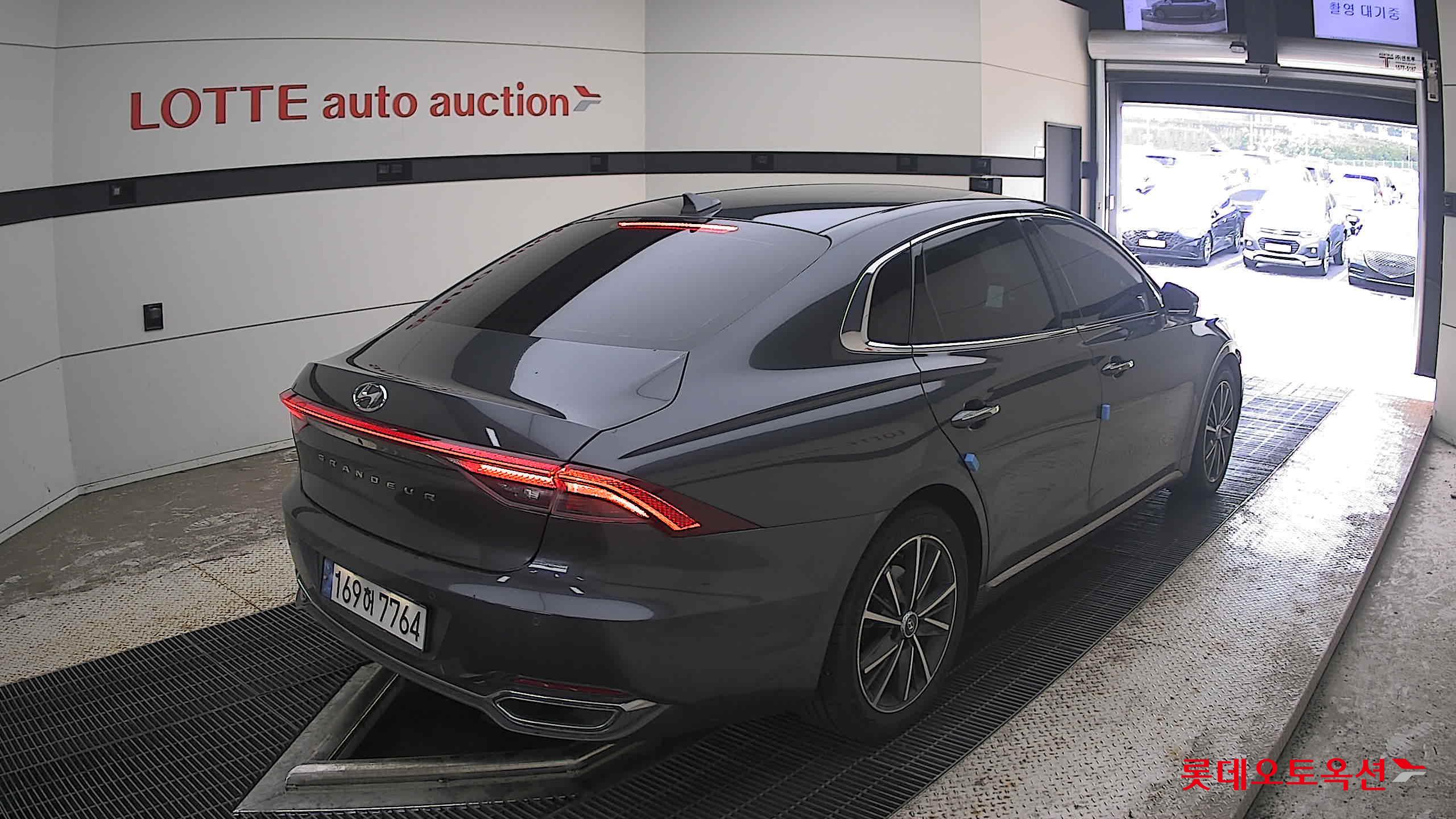 2022 - hyundai grandeur