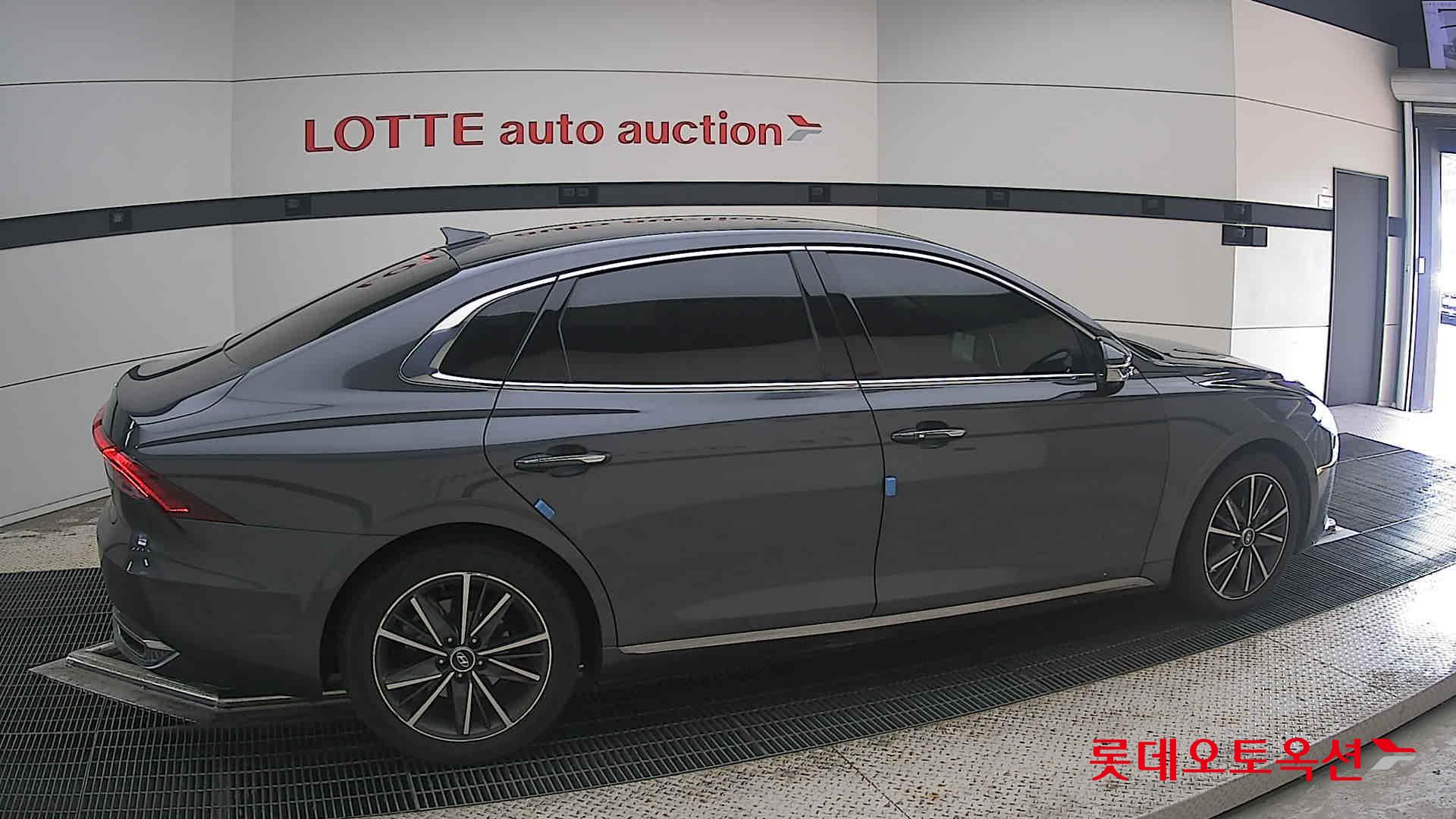 2022 - hyundai grandeur