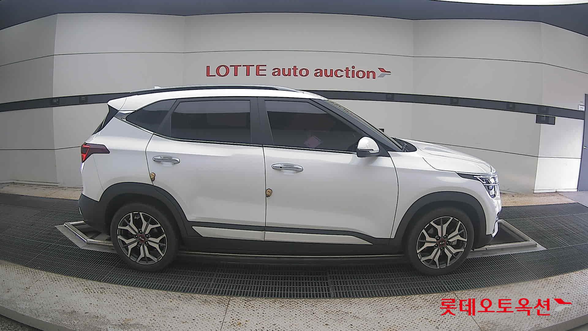 2022 - kia seltos
