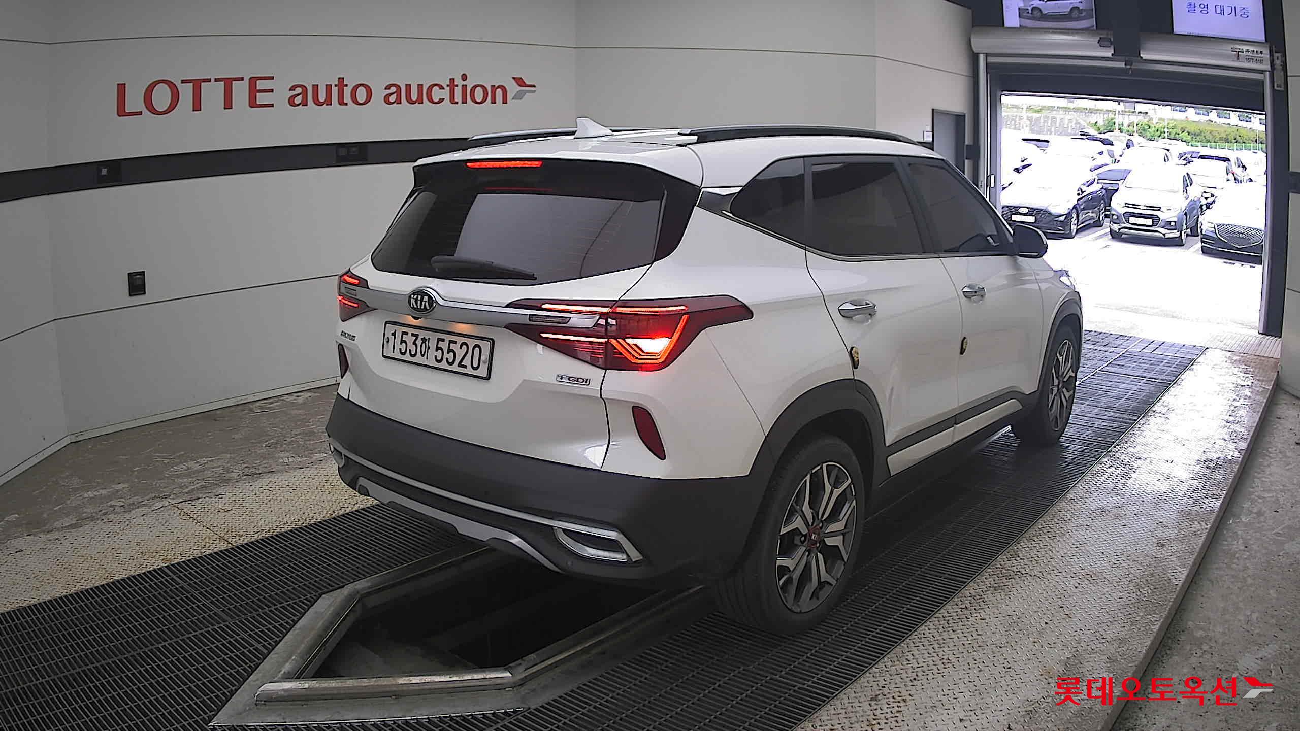 2022 - kia seltos