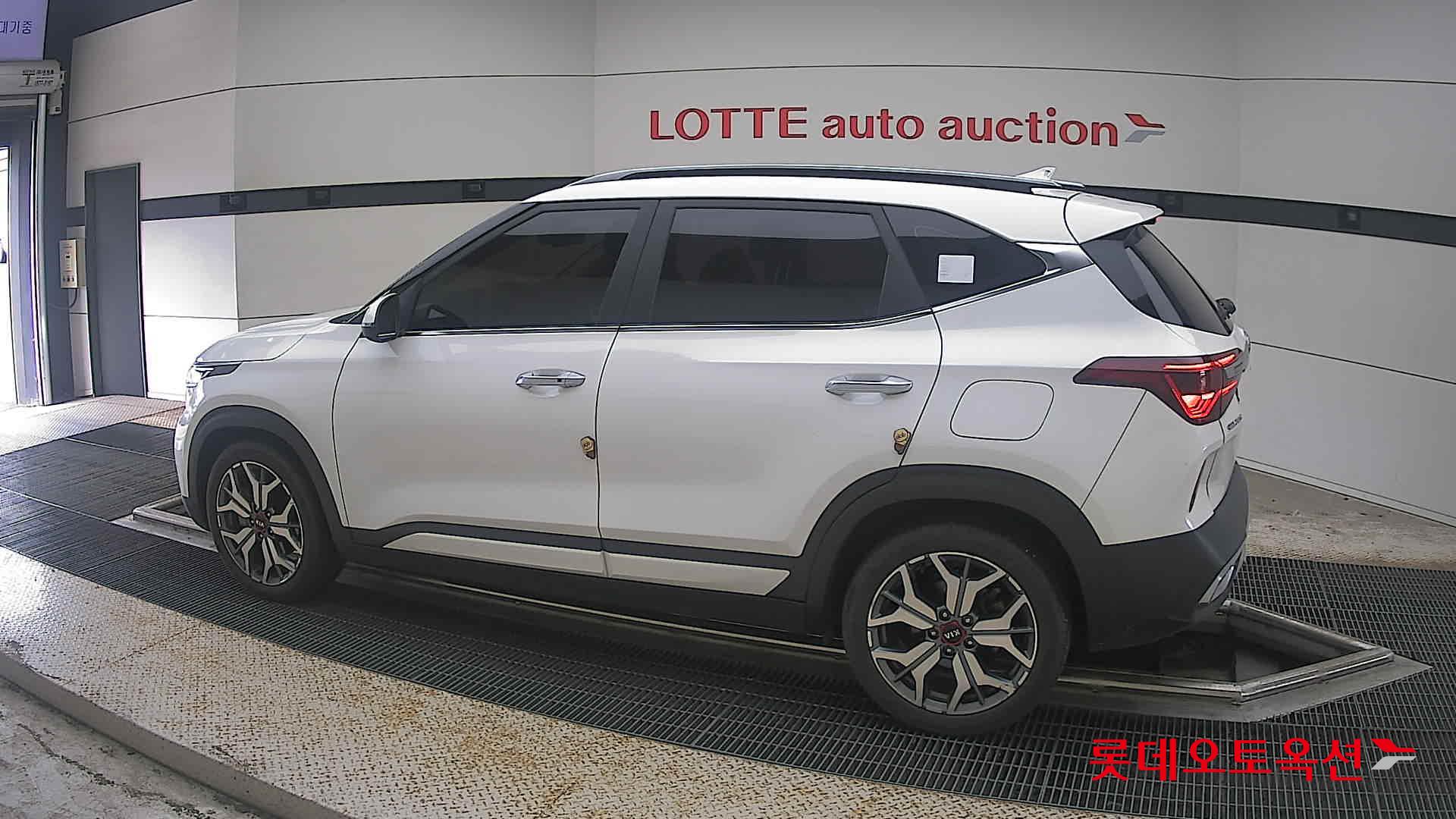 2022 - kia seltos