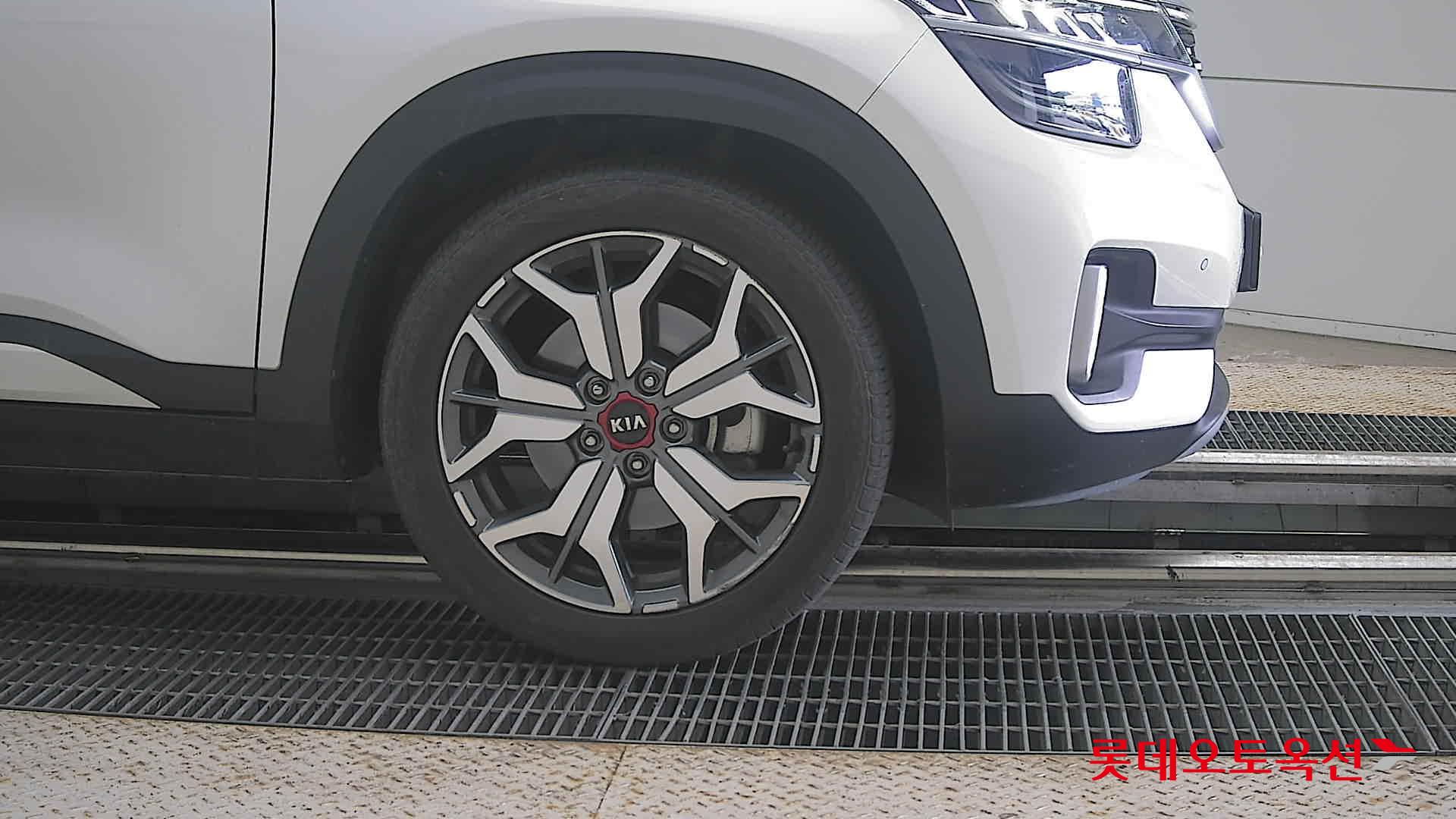 2022 - kia seltos