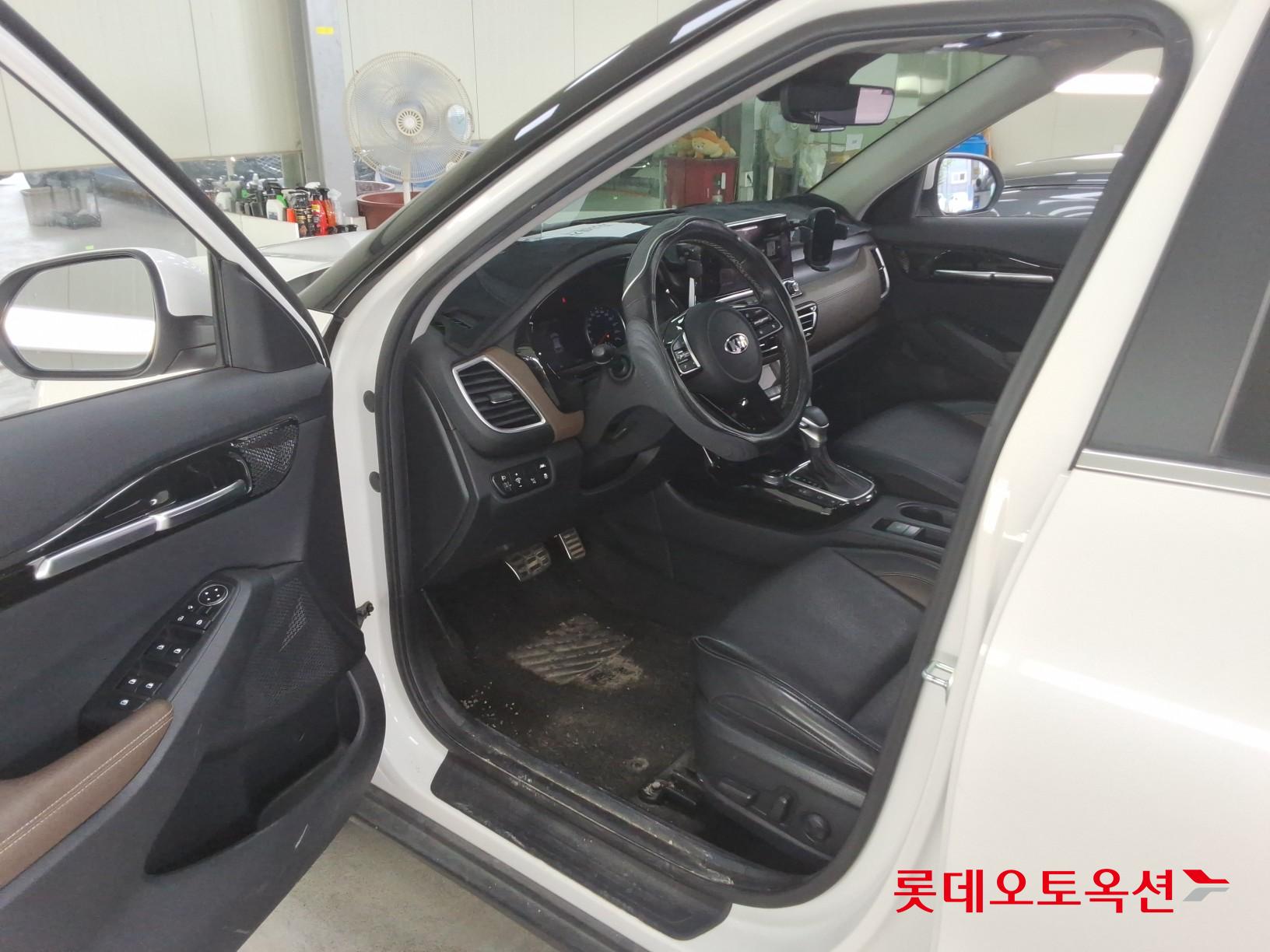 2022 - kia seltos