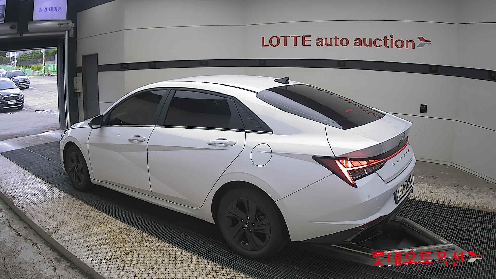 2023 - hyundai avante