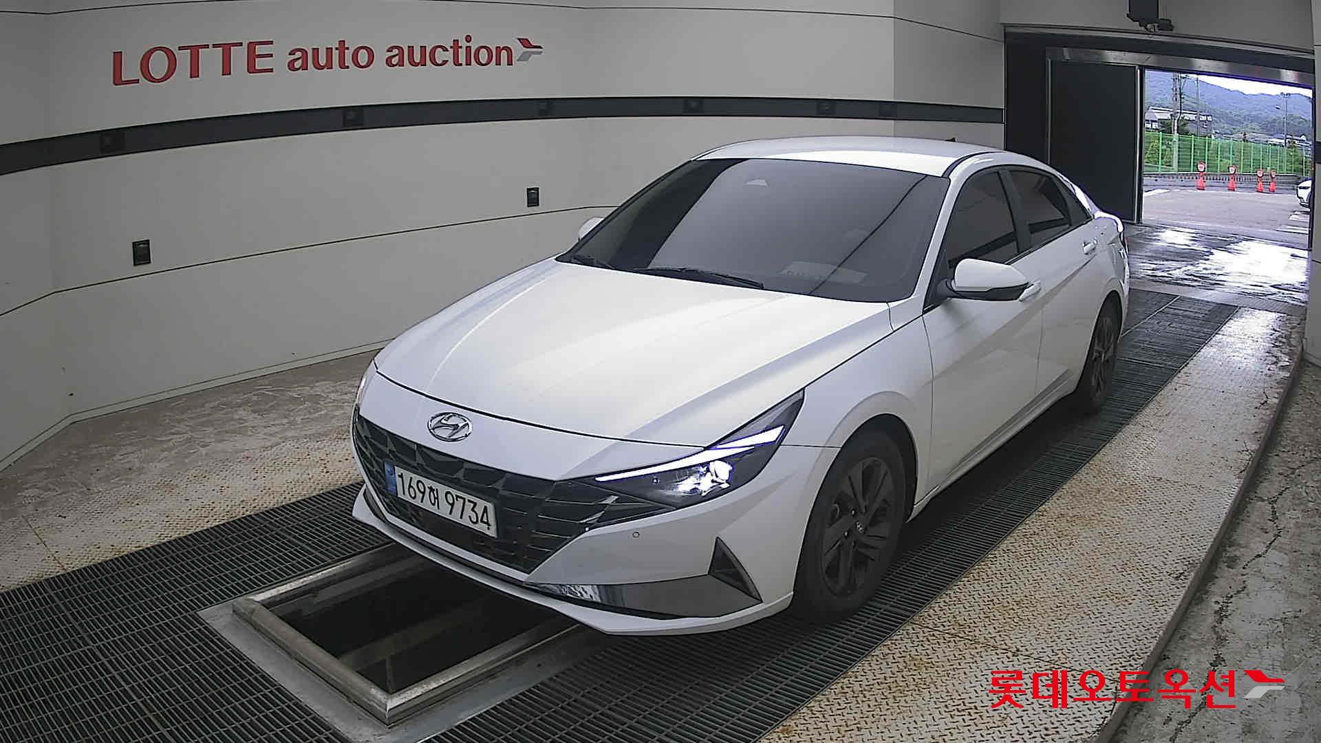 2023 - hyundai avante