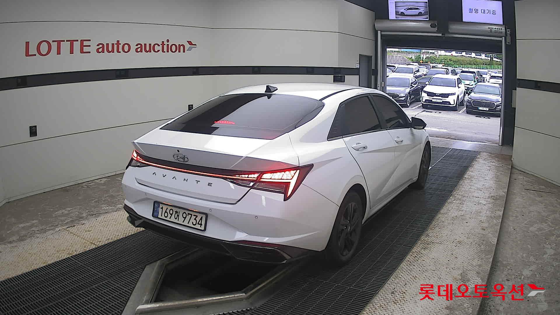 2023 - hyundai avante