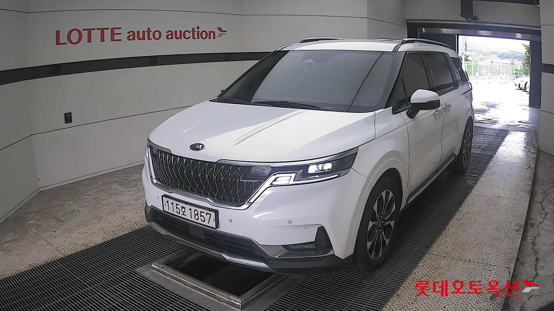 2021 - kia carnival