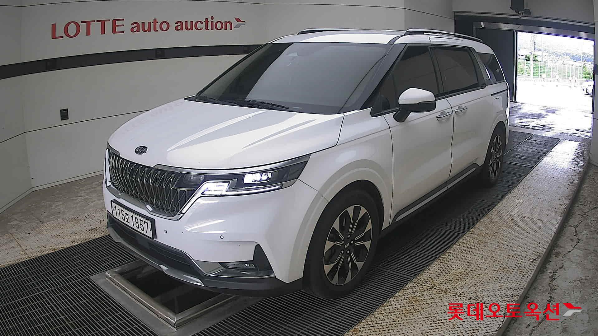 2021 - kia carnival