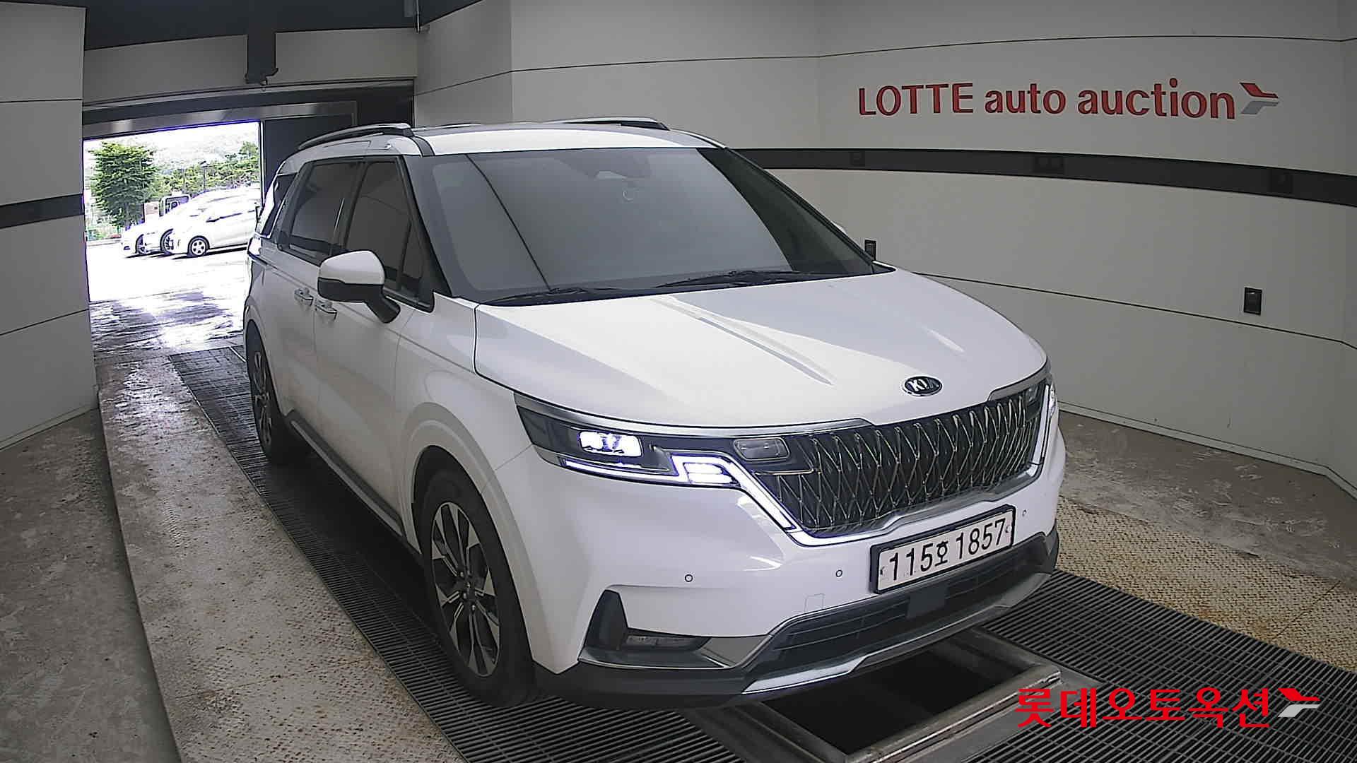 2021 - kia carnival