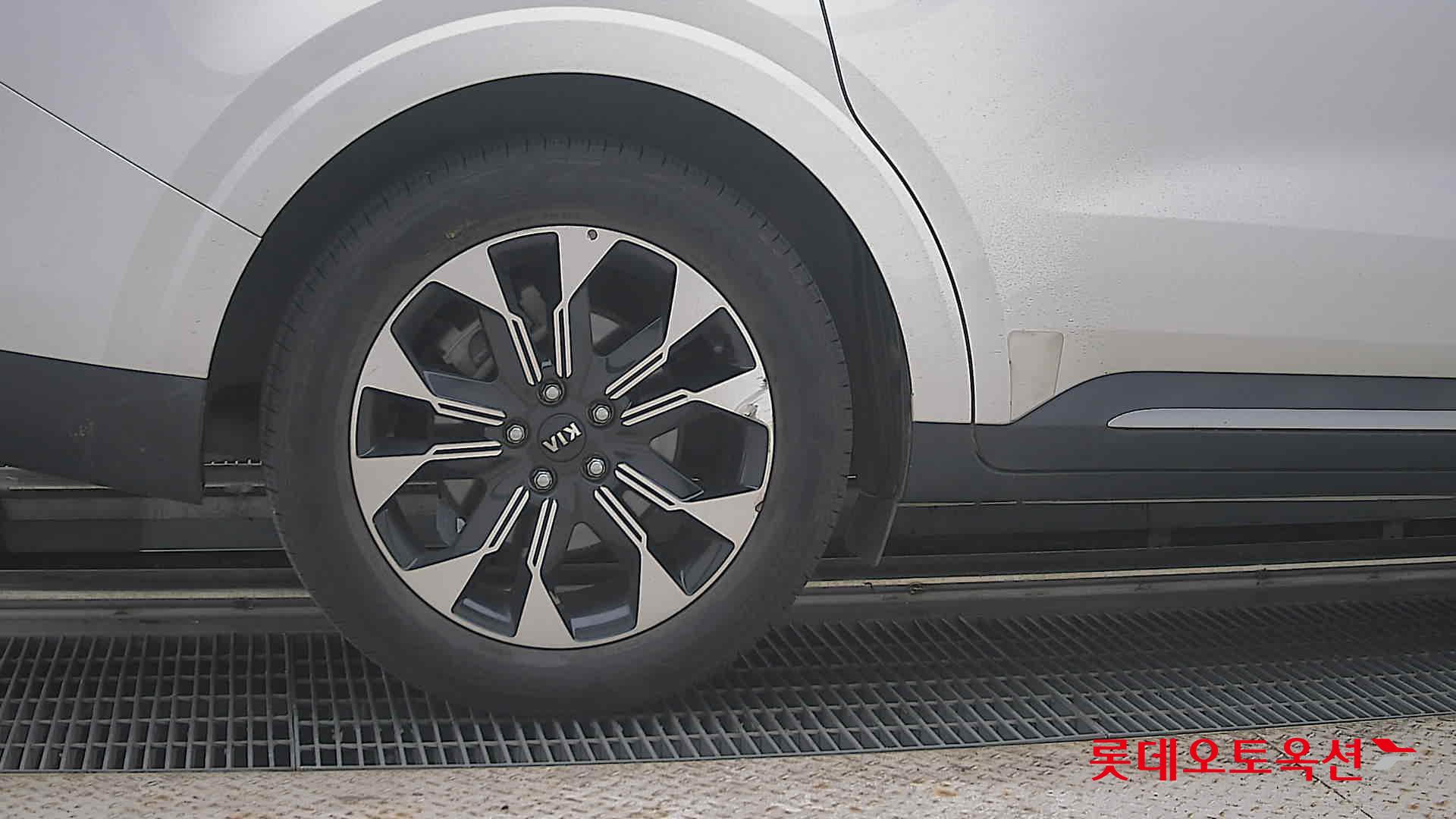 2021 - kia carnival
