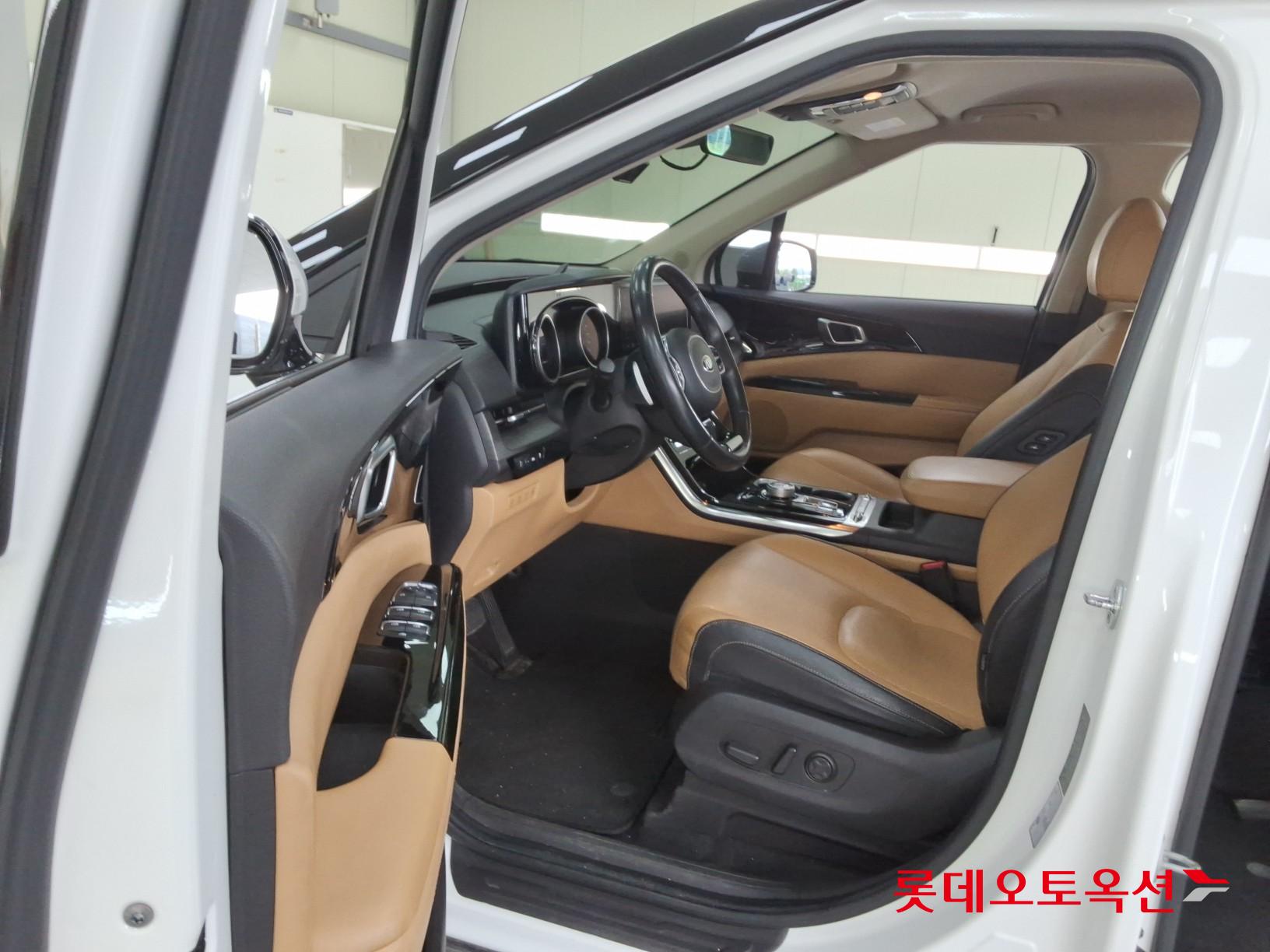 2021 - kia carnival