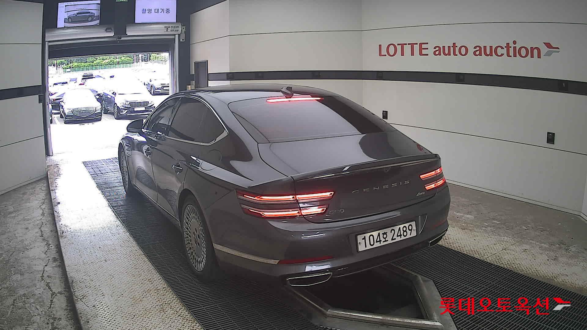 2021 - genesis g80