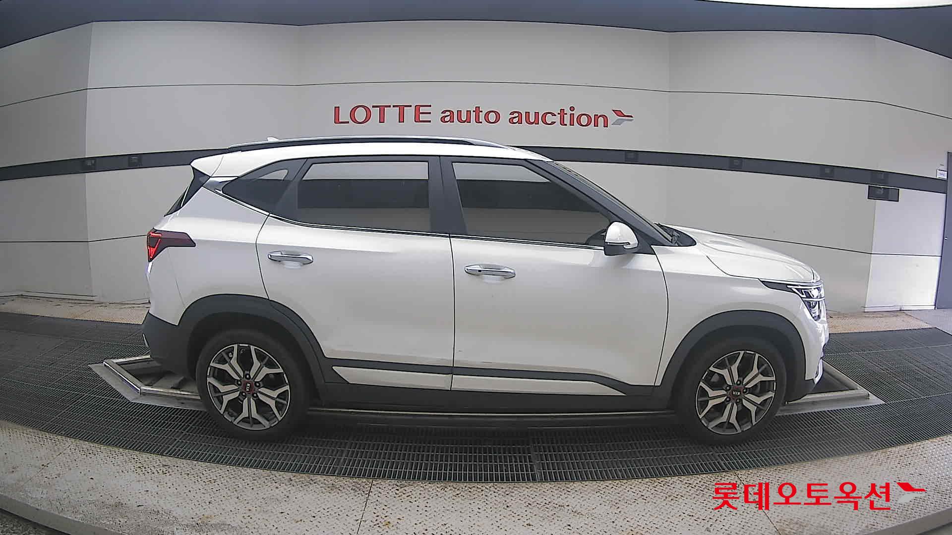 2020 - kia seltos