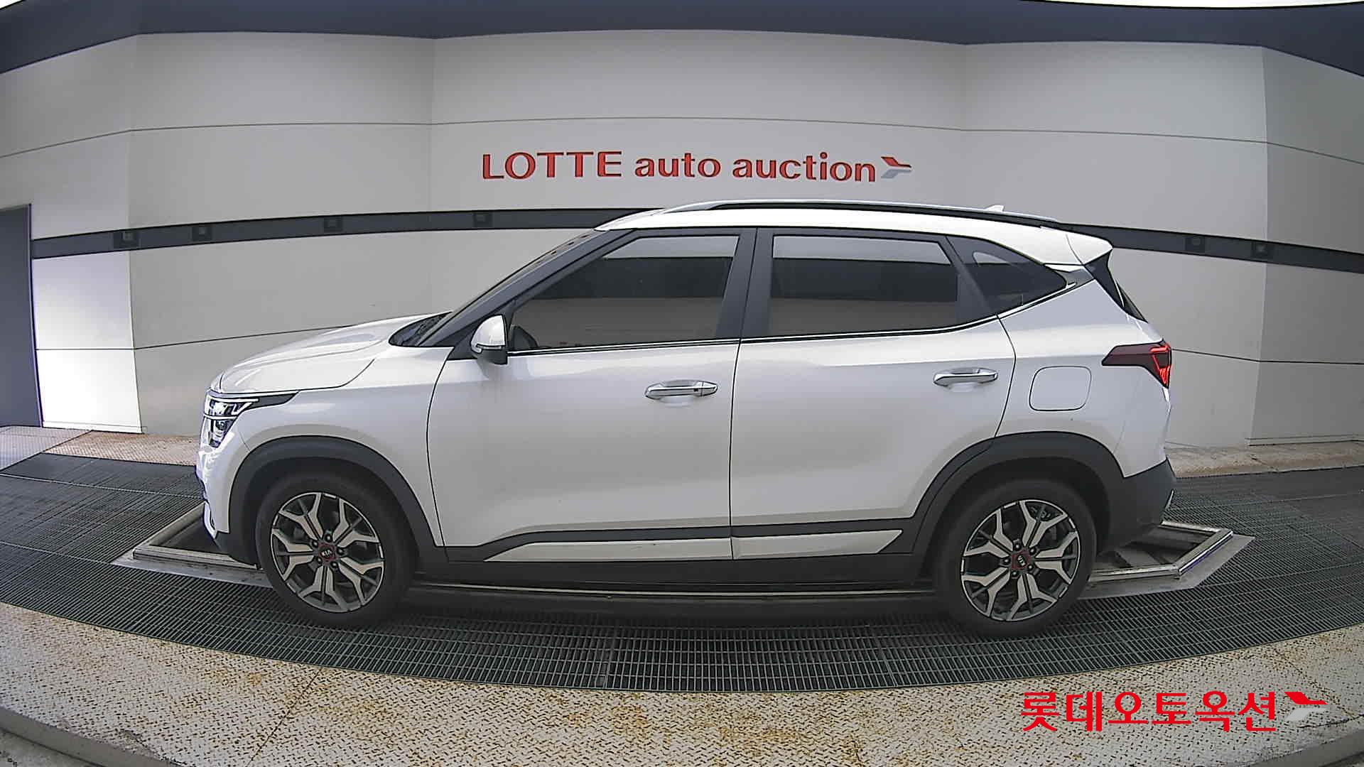 2020 - kia seltos