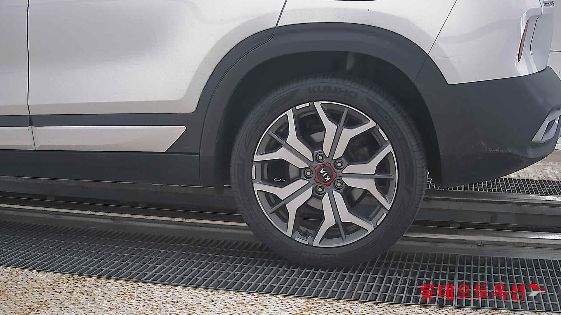 2020 - kia seltos