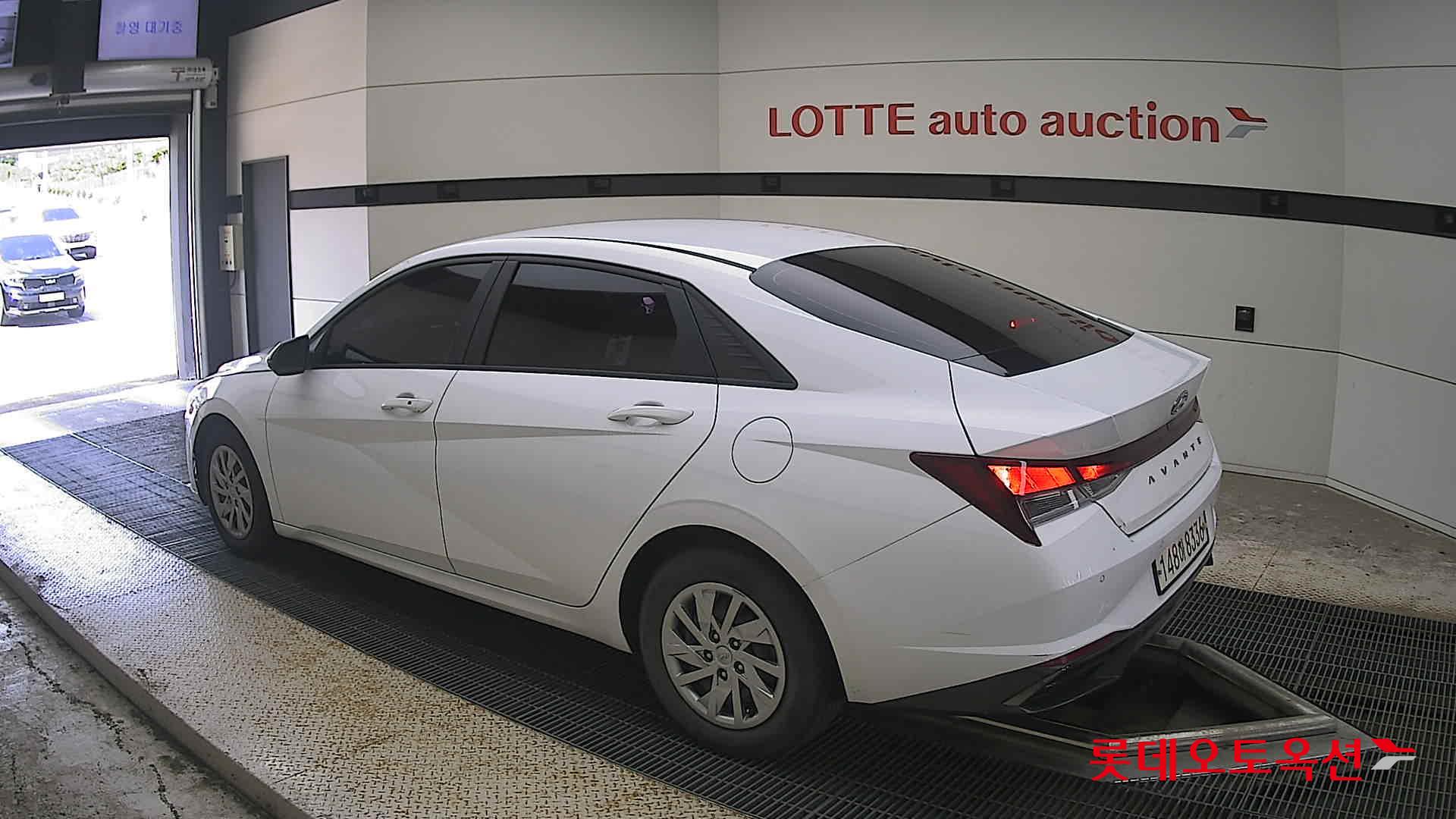 2021 - hyundai avante