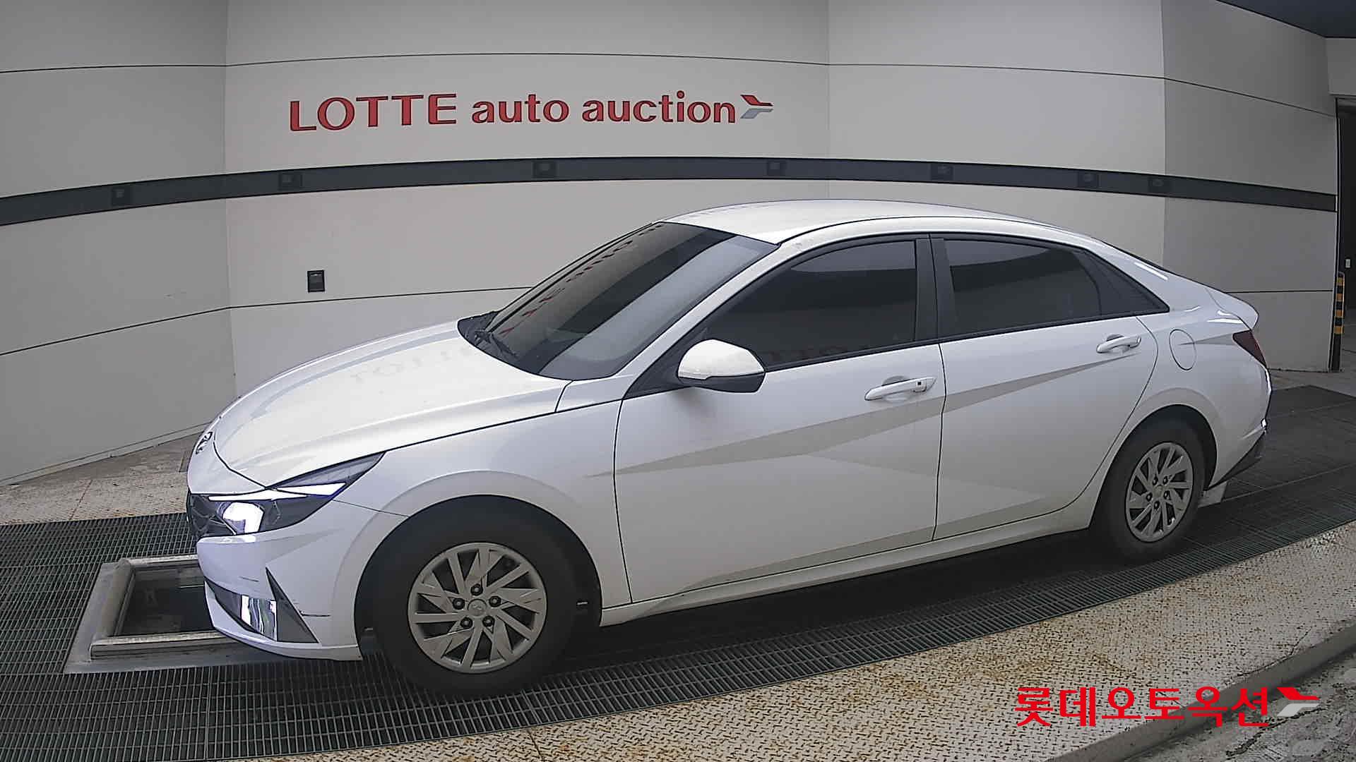 2021 - hyundai avante