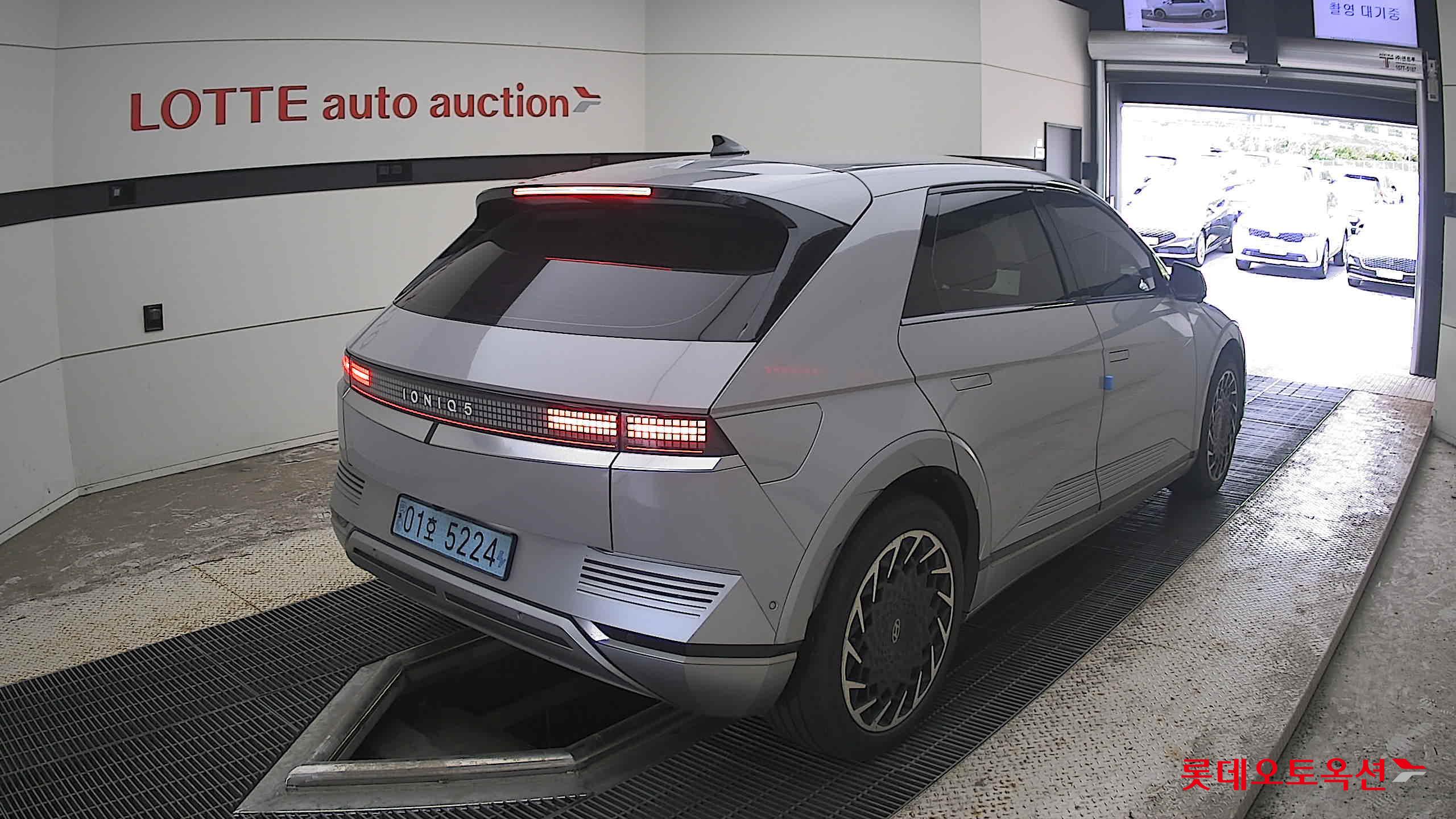 2022 - hyundai ioniq