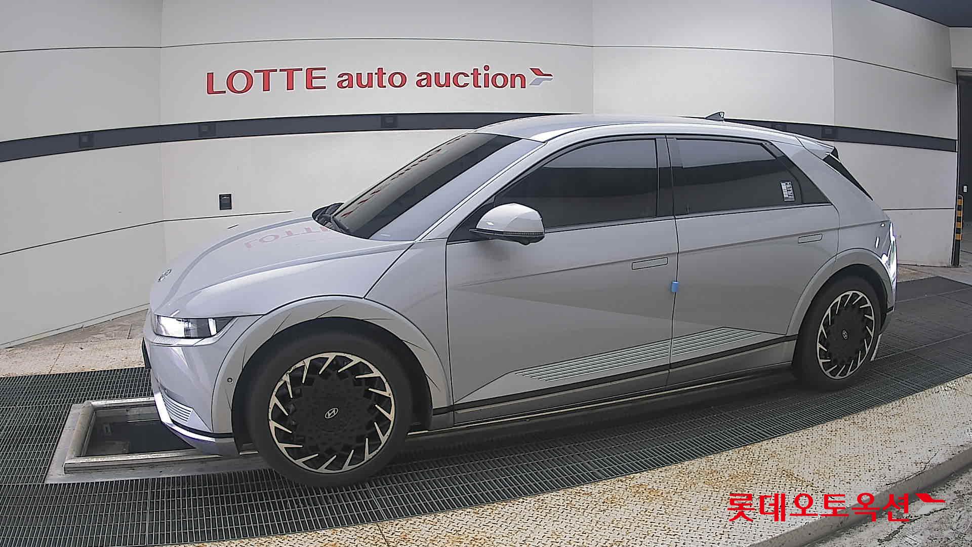 2022 - hyundai ioniq