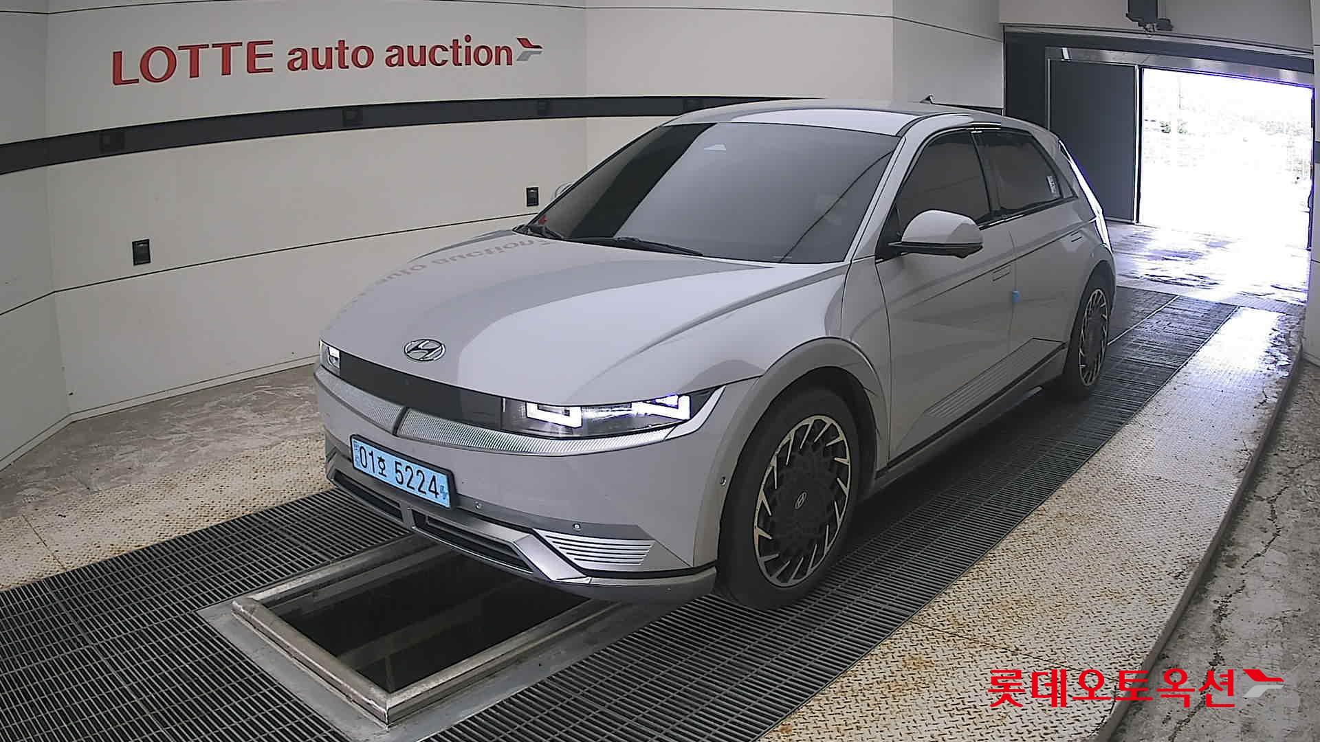 2022 - hyundai ioniq