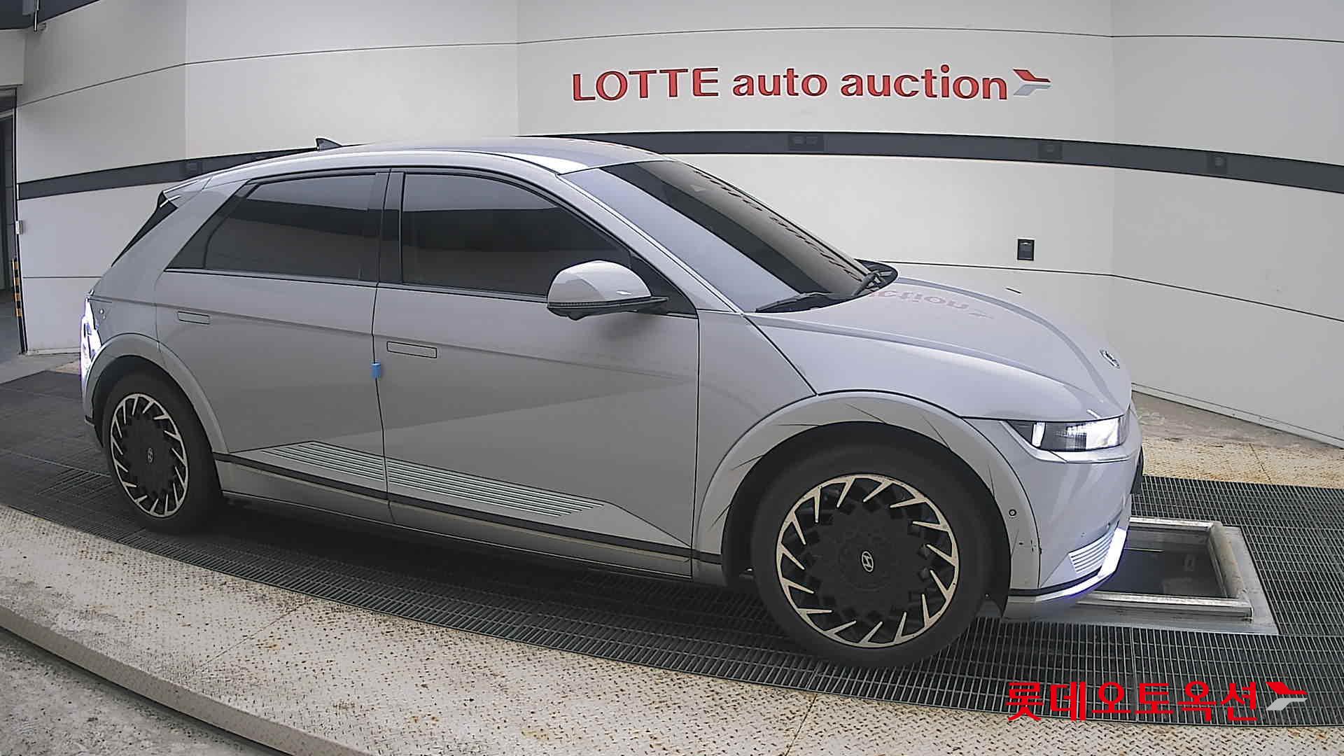 2022 - hyundai ioniq