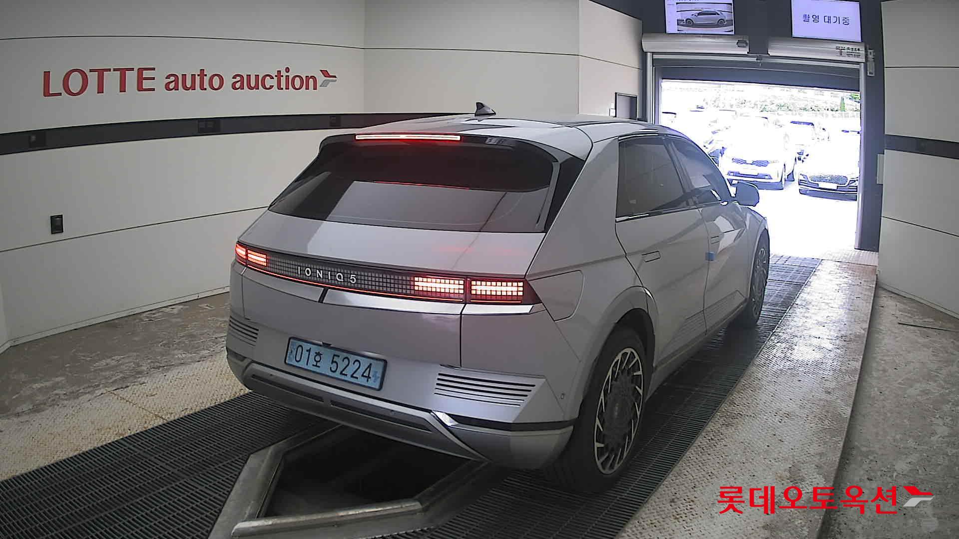 2022 - hyundai ioniq