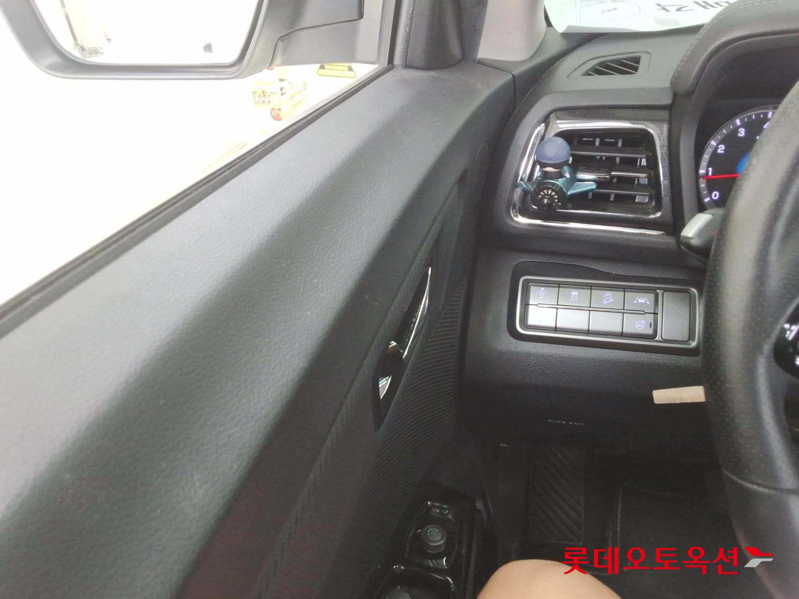 2022 - ssangyong tivoli
