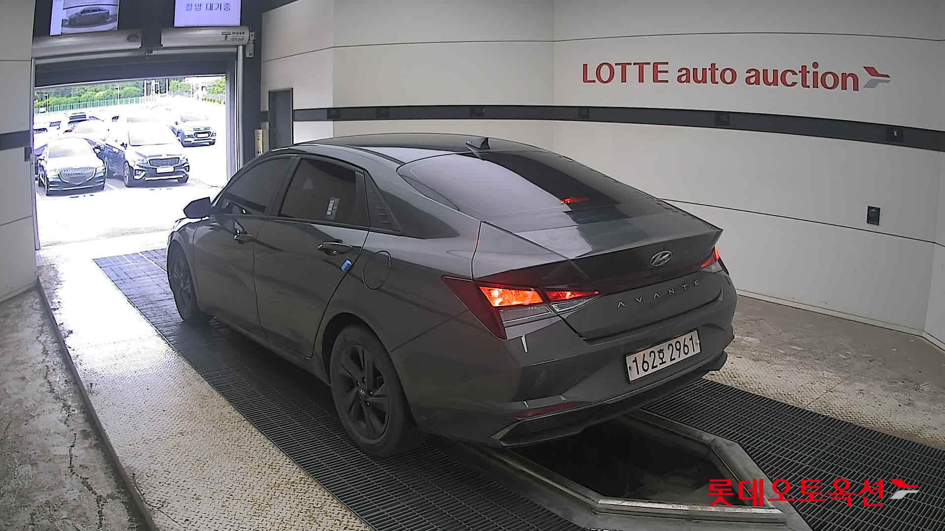 2021 - hyundai avante