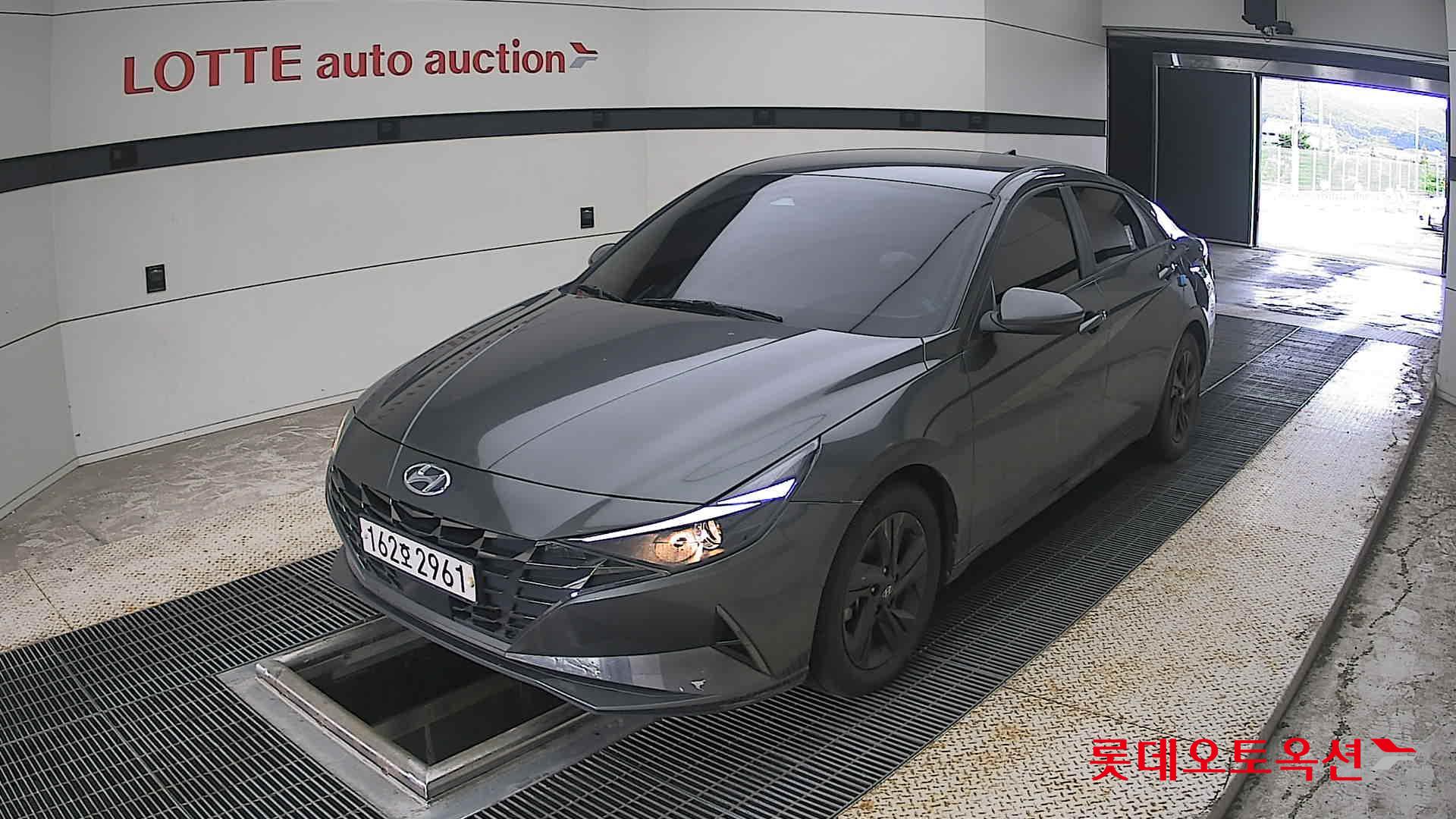 2021 - hyundai avante