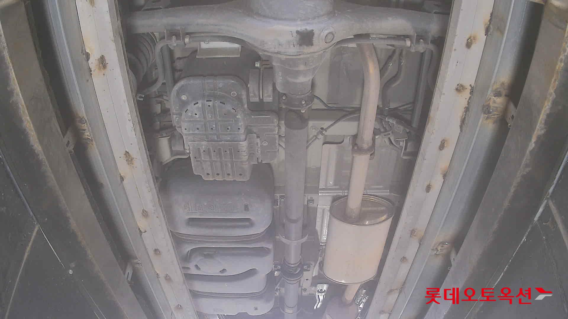 2021 - hyundai grand starex