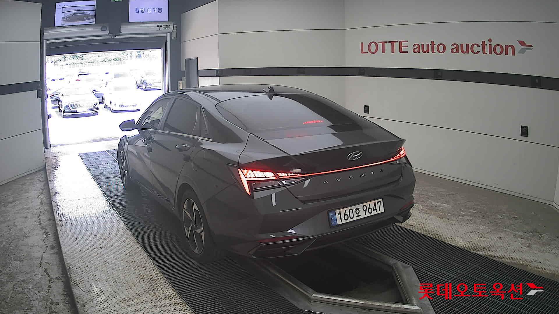 2021 - hyundai avante