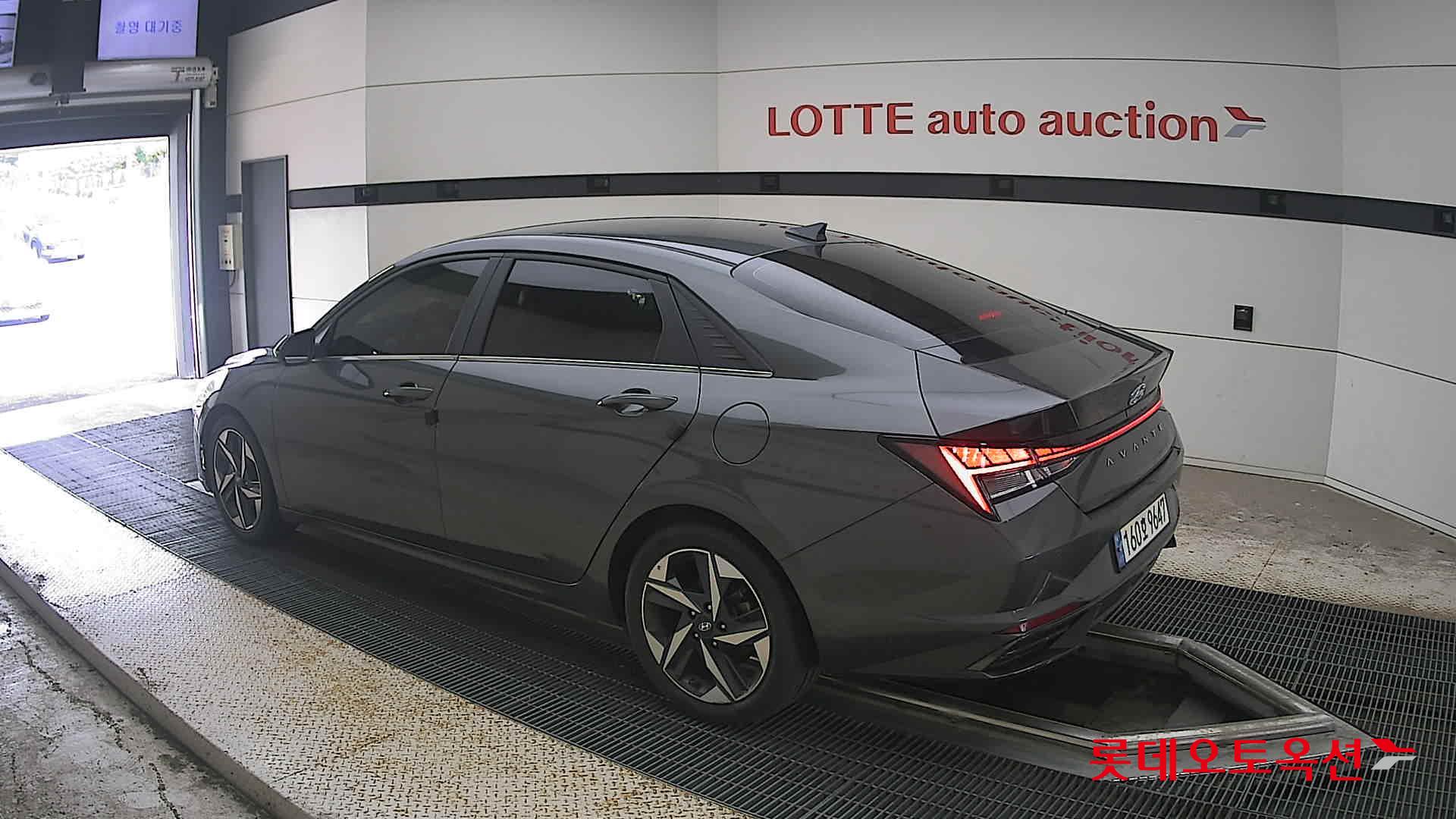 2021 - hyundai avante