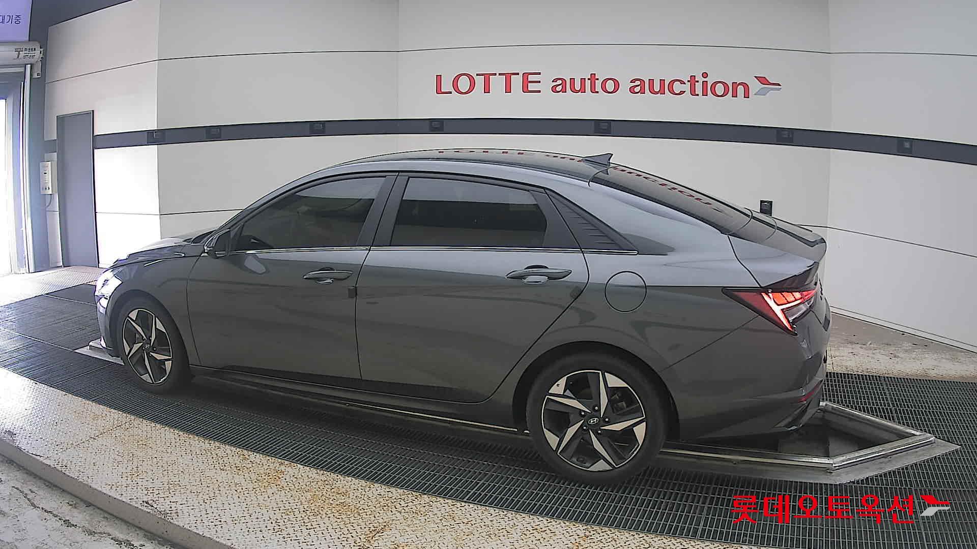 2021 - hyundai avante
