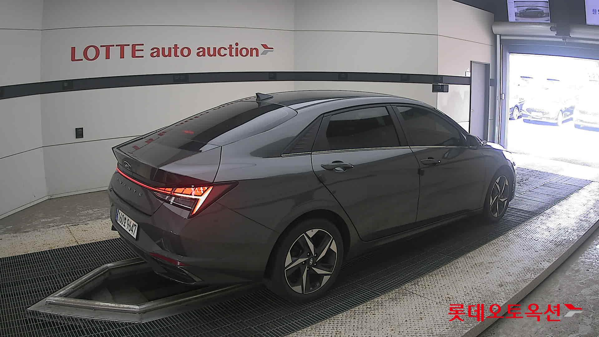 2021 - hyundai avante