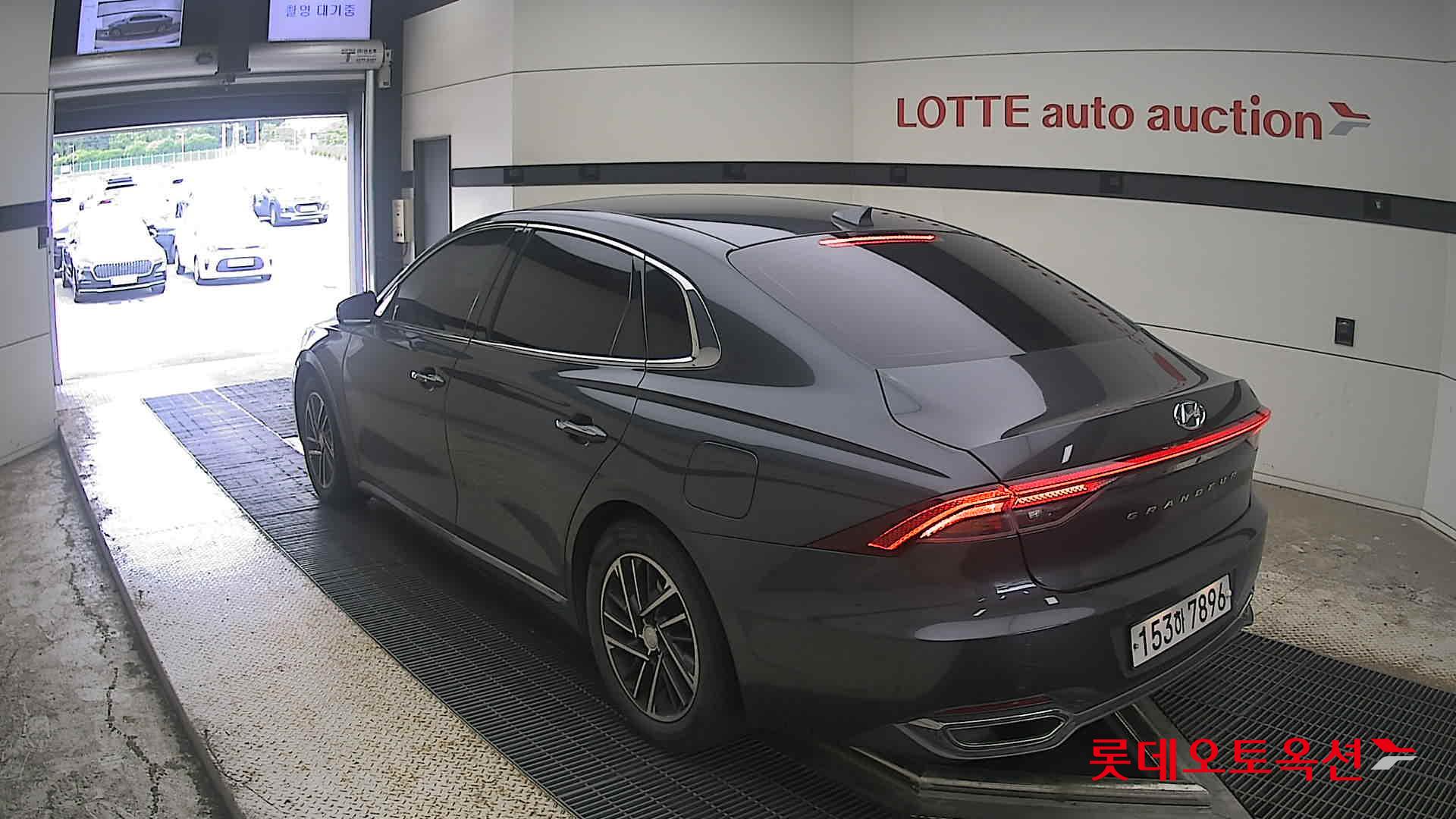 2021 - hyundai grandeur