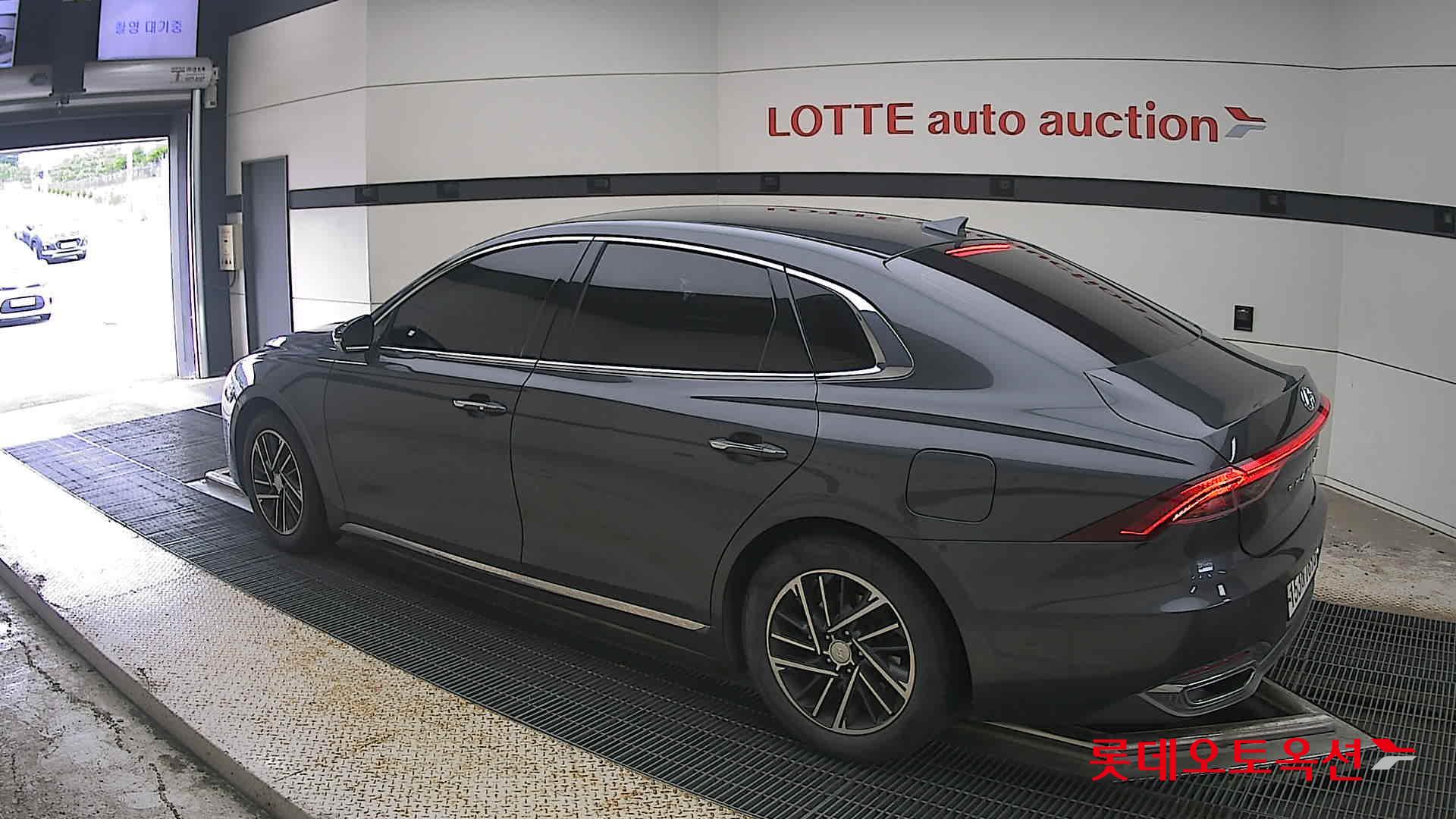 2021 - hyundai grandeur