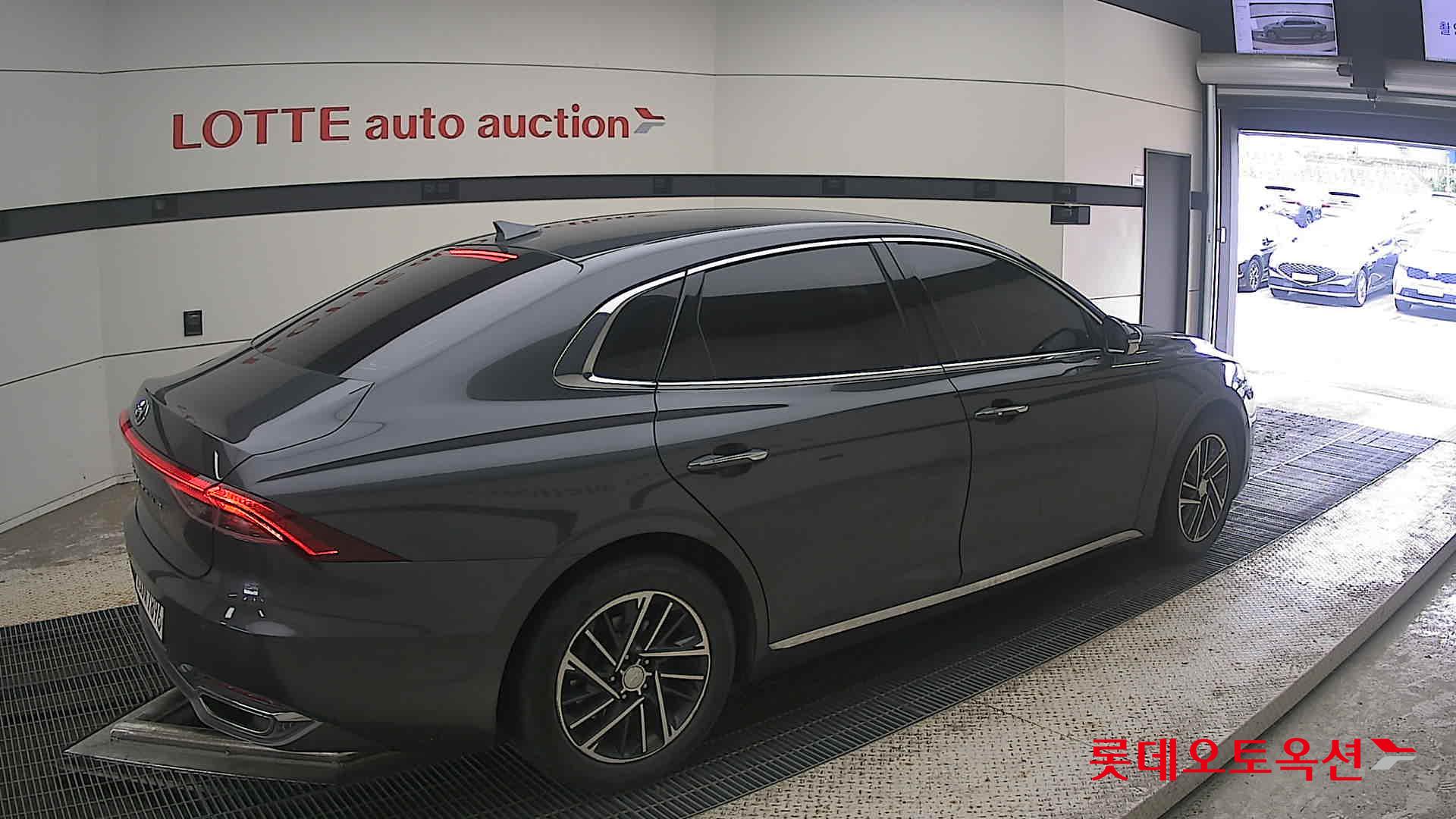 2021 - hyundai grandeur