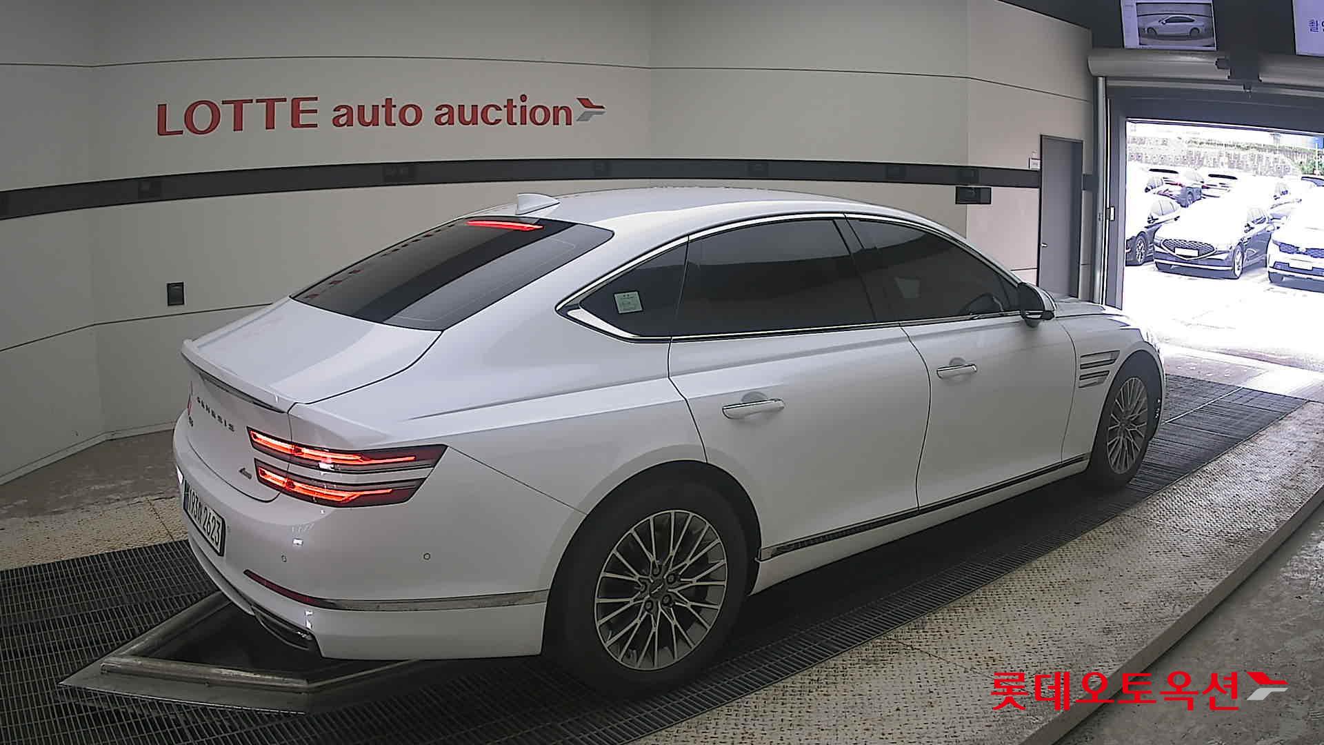 2022 - genesis g80