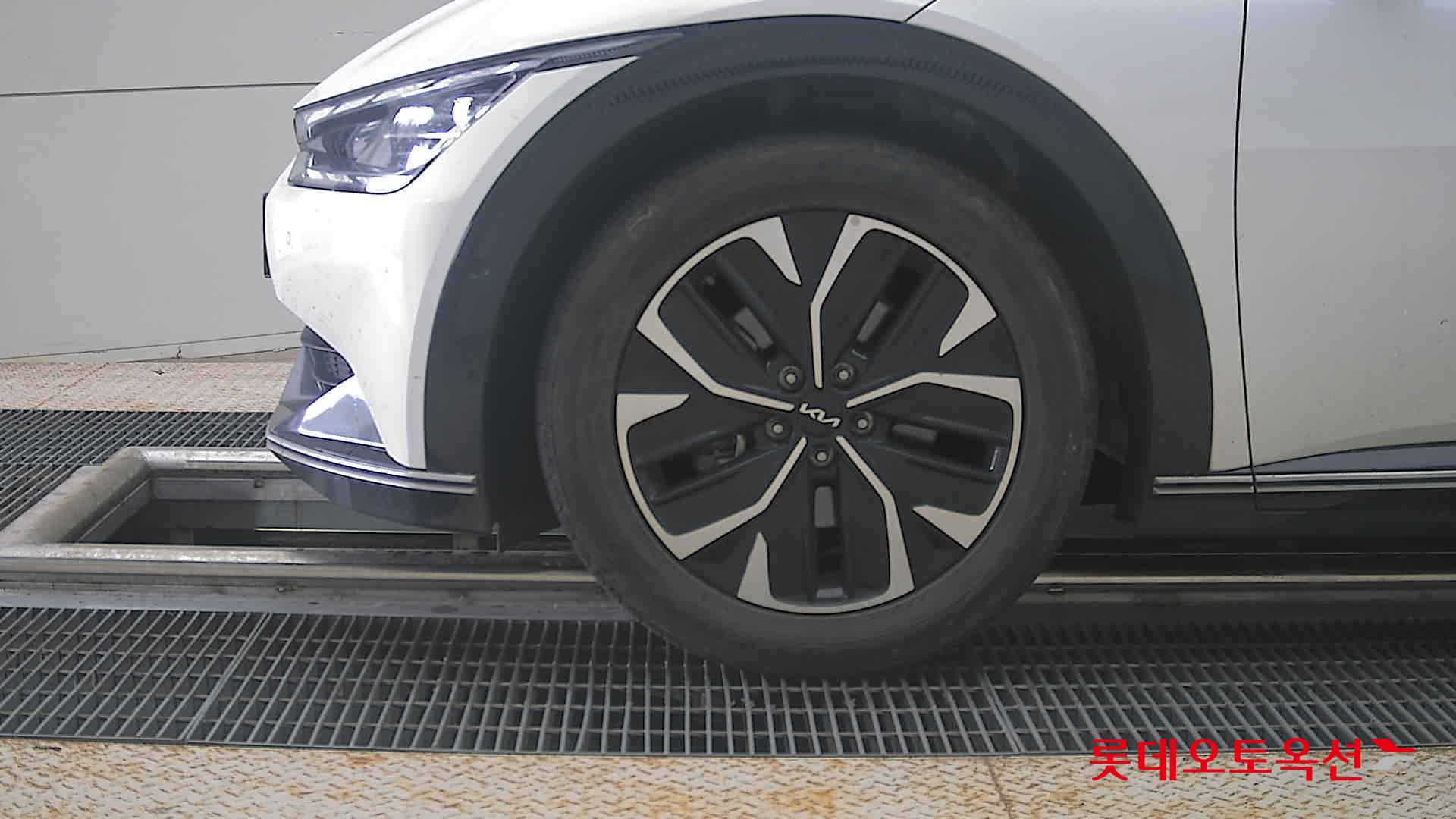 2022 - kia ev6