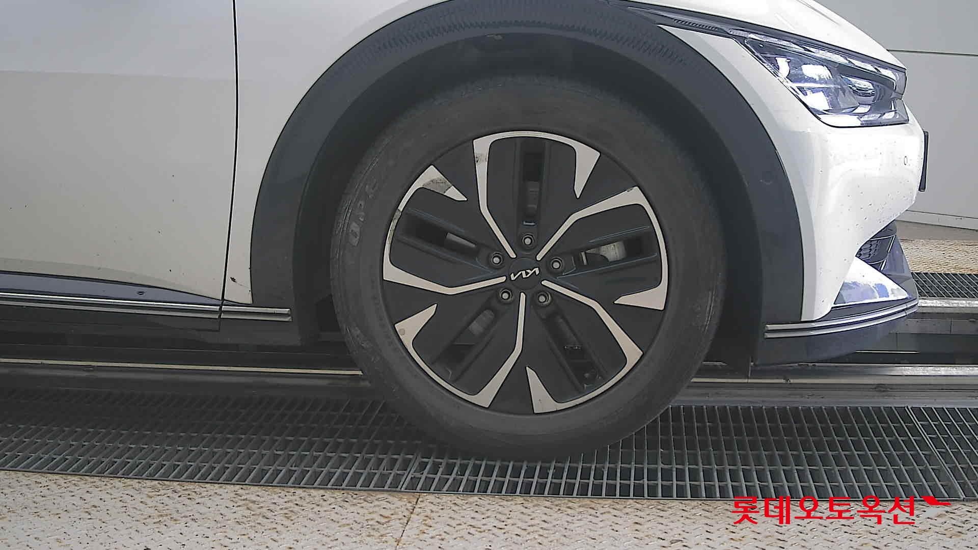 2022 - kia ev6