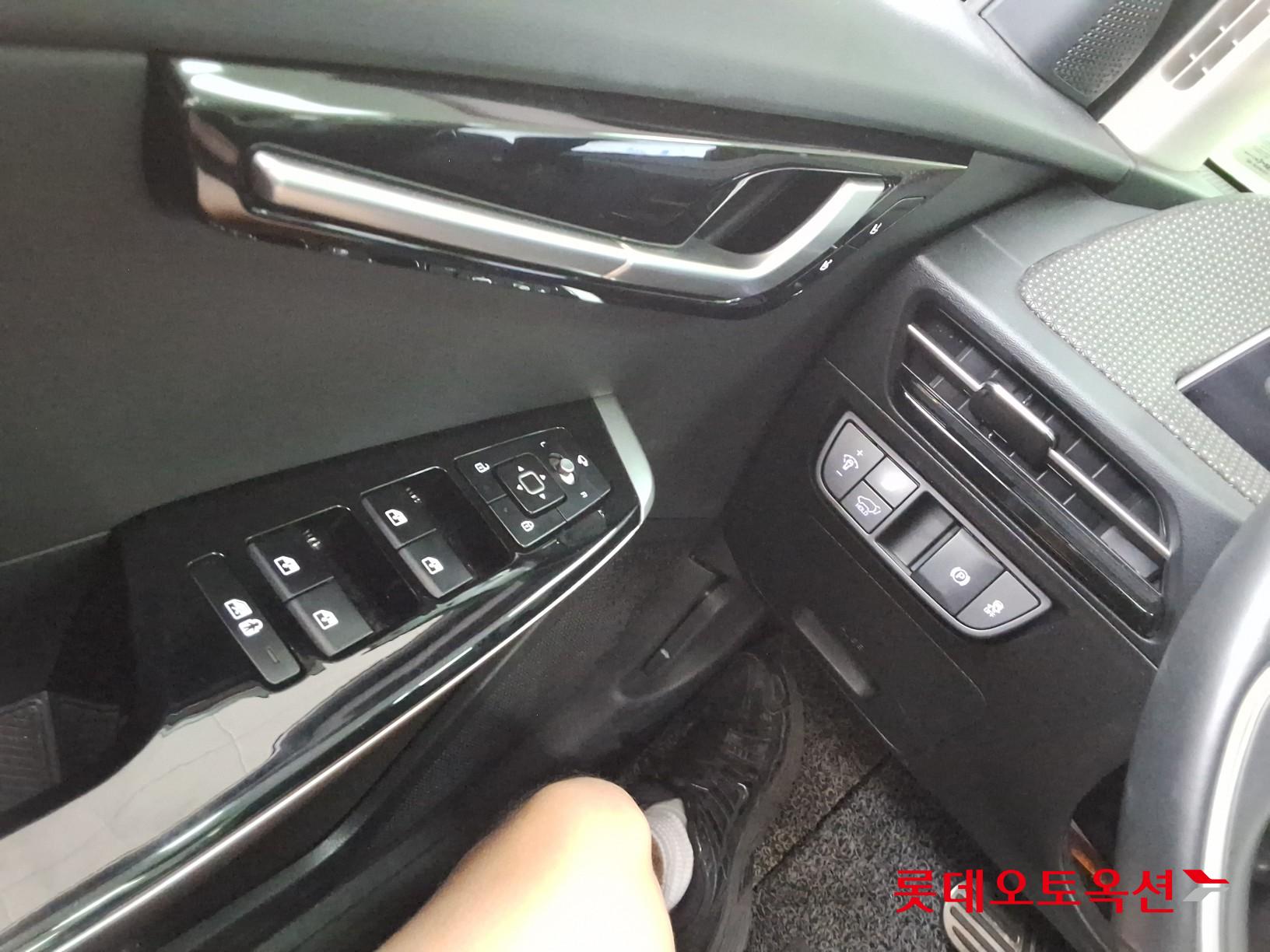 2022 - kia ev6