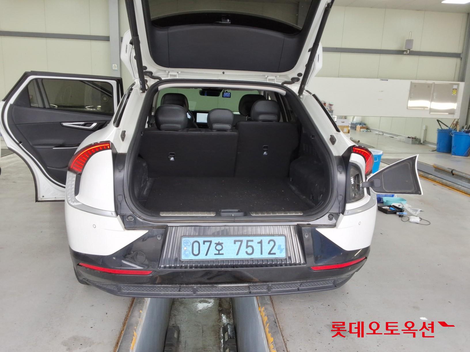 2022 - kia ev6
