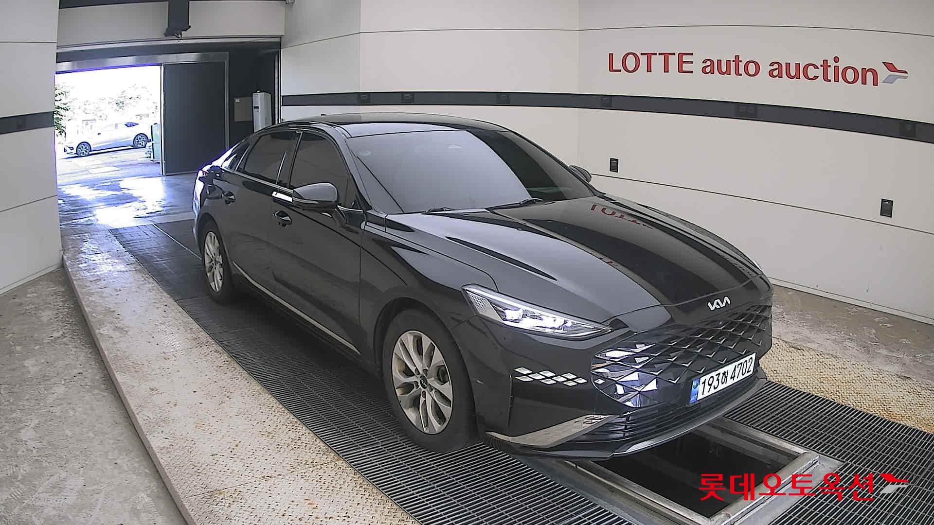 2023 - kia k8