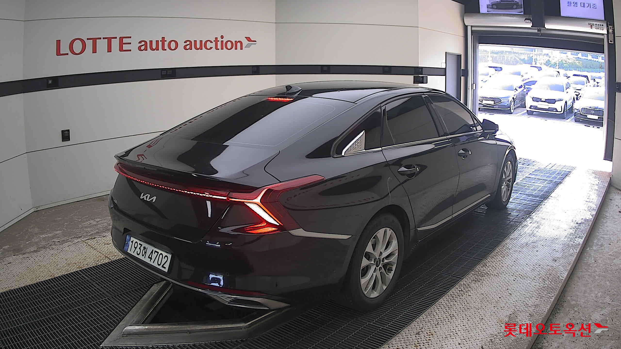 2023 - kia k8