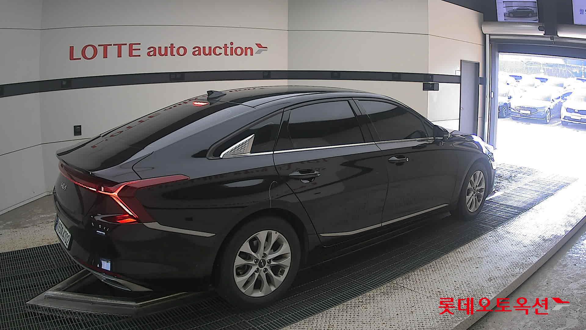 2023 - kia k8