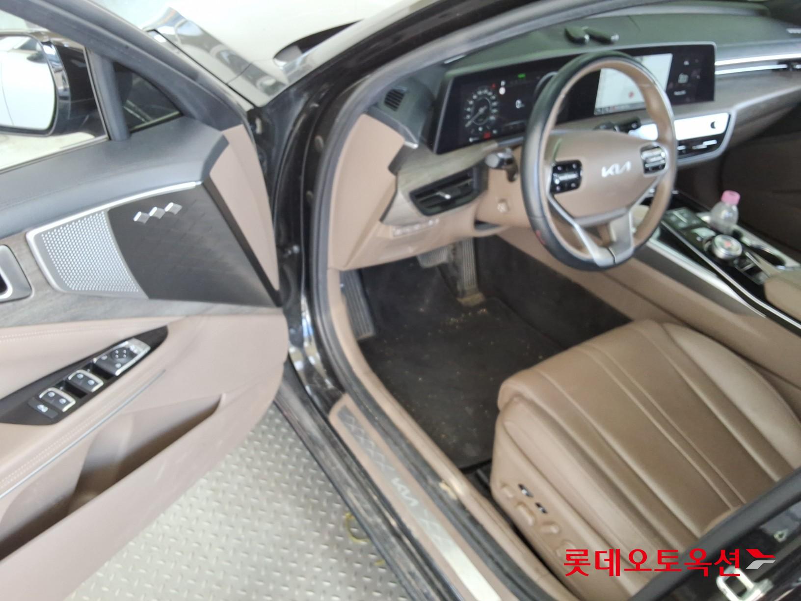2023 - kia k8